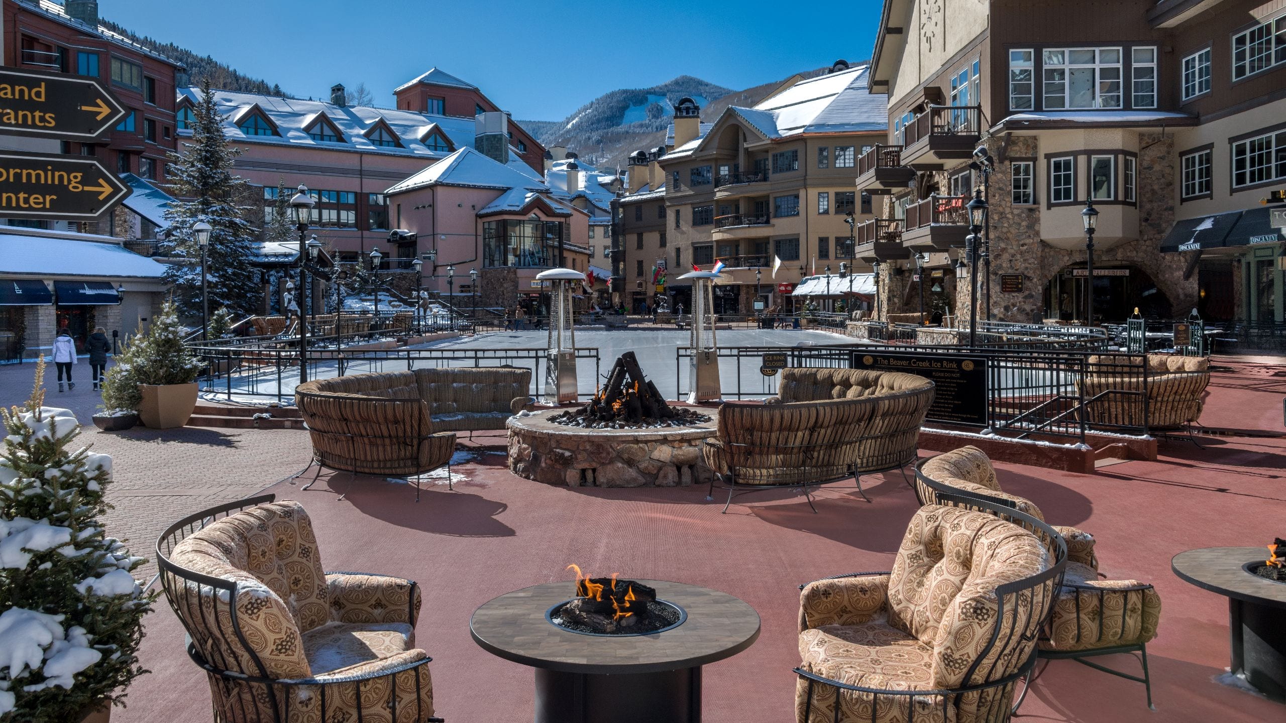 Photos Reviews Hyatt Residence Club Beaver Creek Mountain Lodge   Hyatt Mountain Lodge P006 Lodge Firepit.16x9 