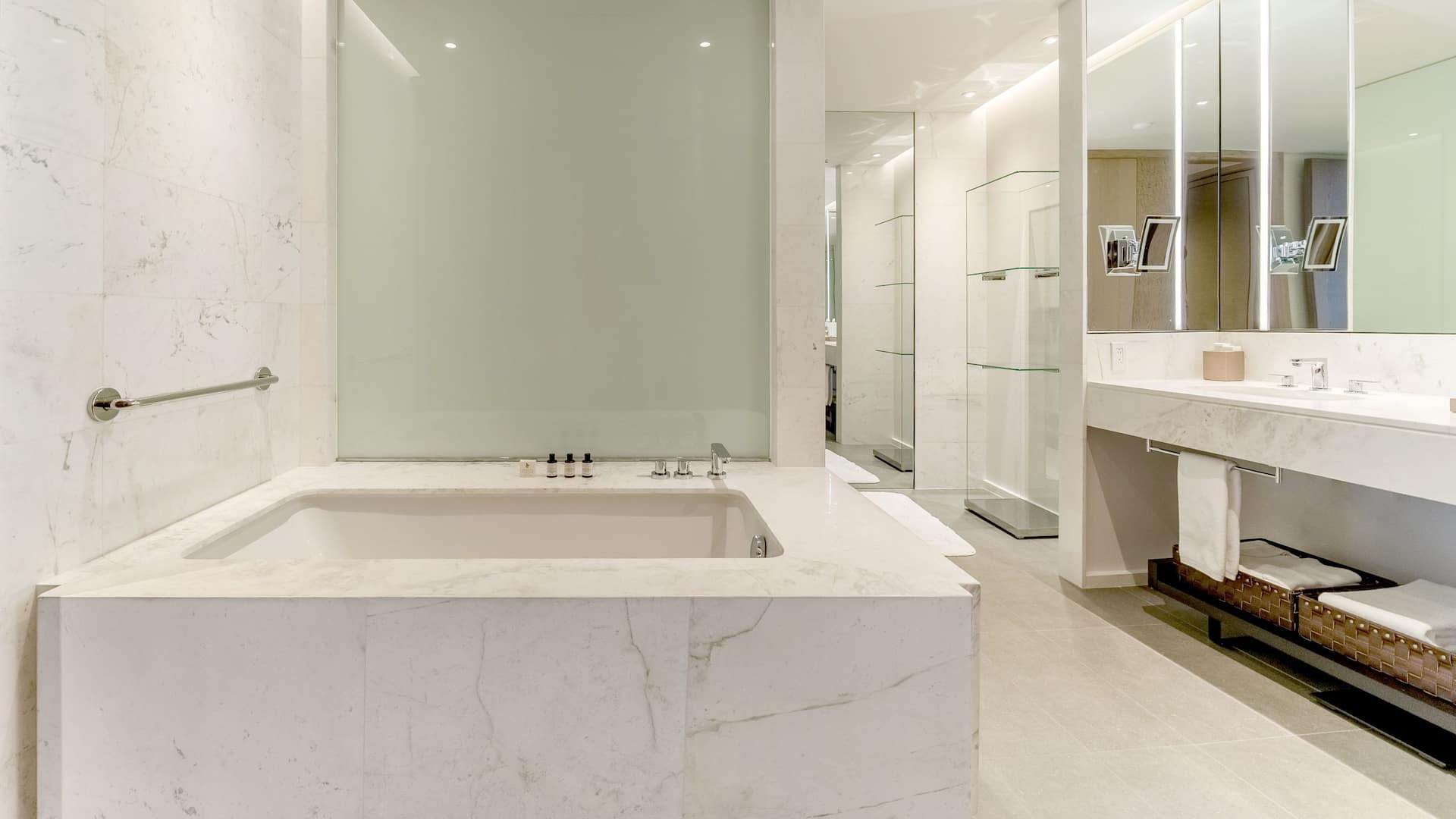 6 de 8 Grand Suite Bathroom
