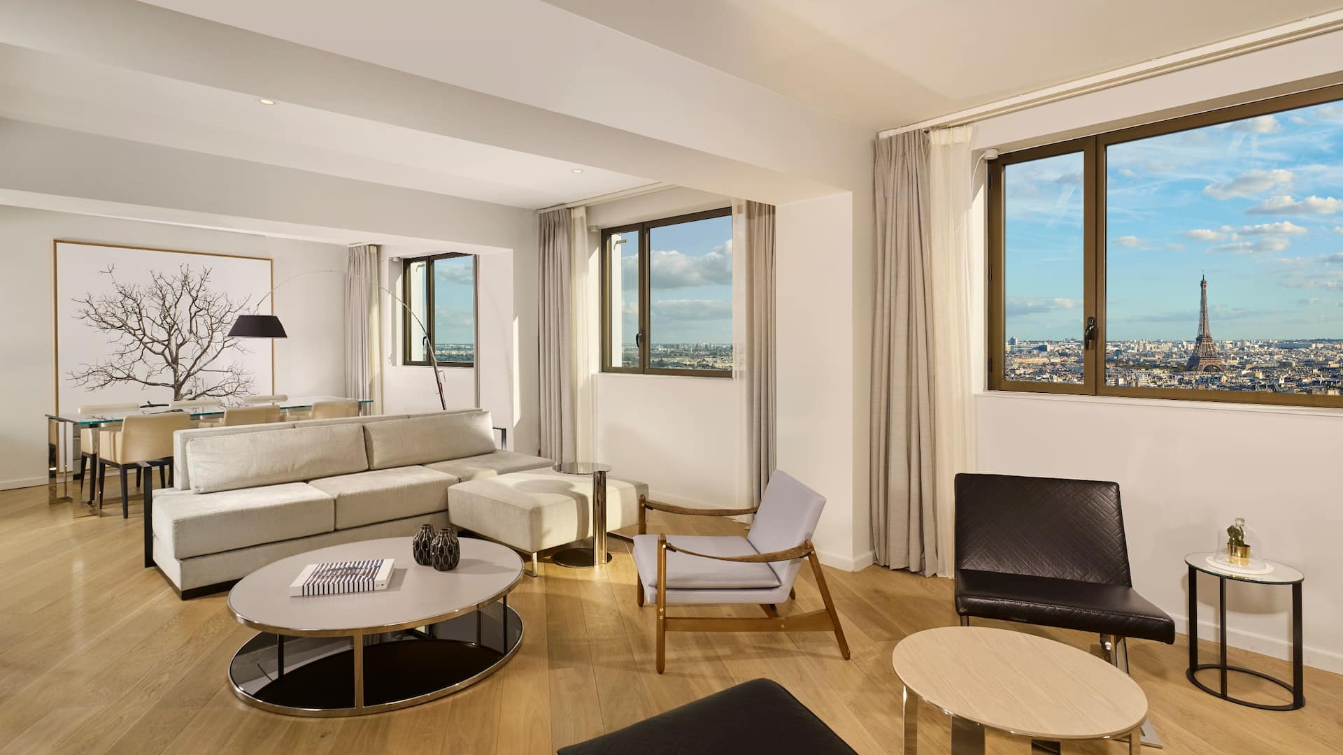 Hyatt Regency Paris Étoile Presidential Living Room