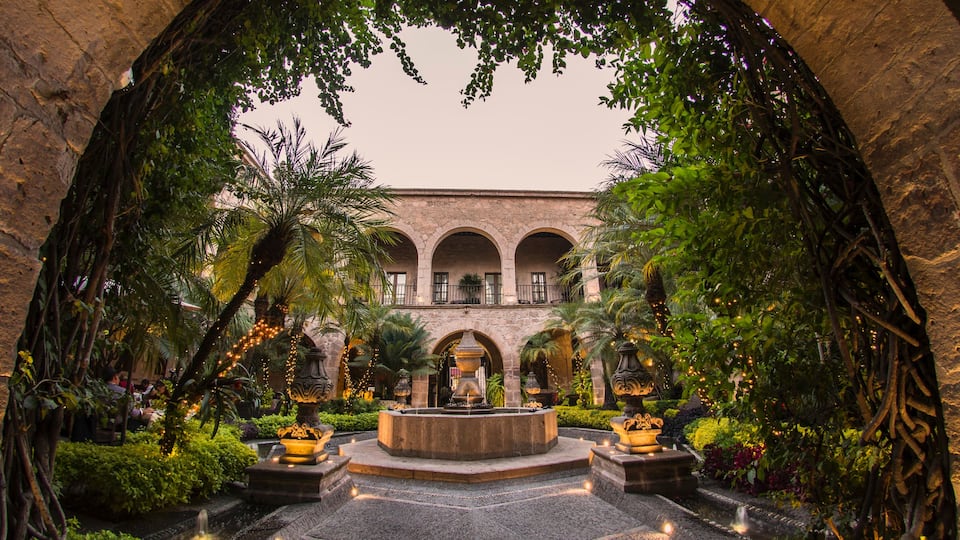 Hotel de la Soledad Colonial Patio