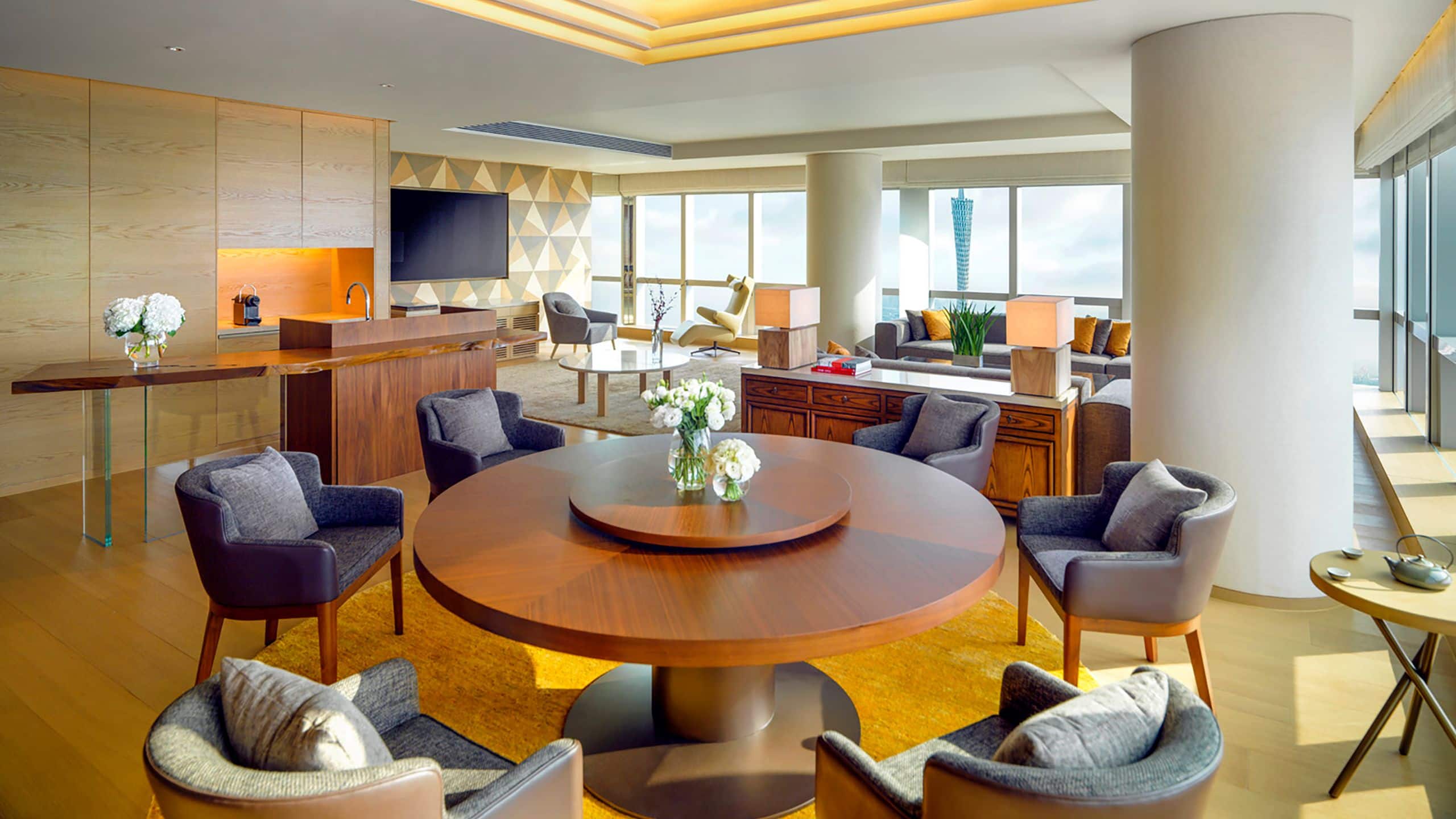 第 1，共 1 Park Hyatt Guangzhou Diplomatic Suite Living Room