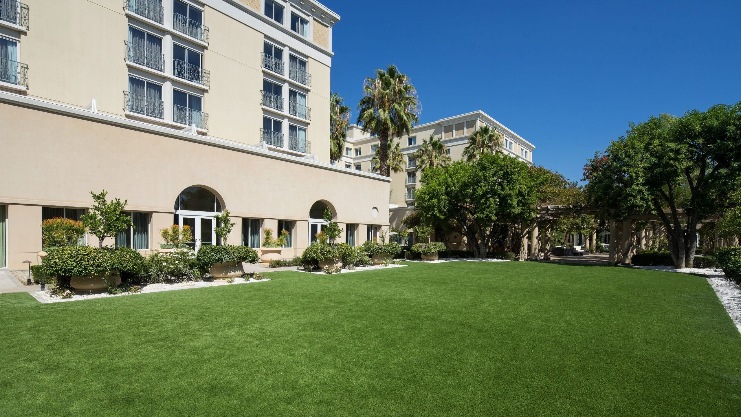 Hyatt Regency Valencia Rose Garden