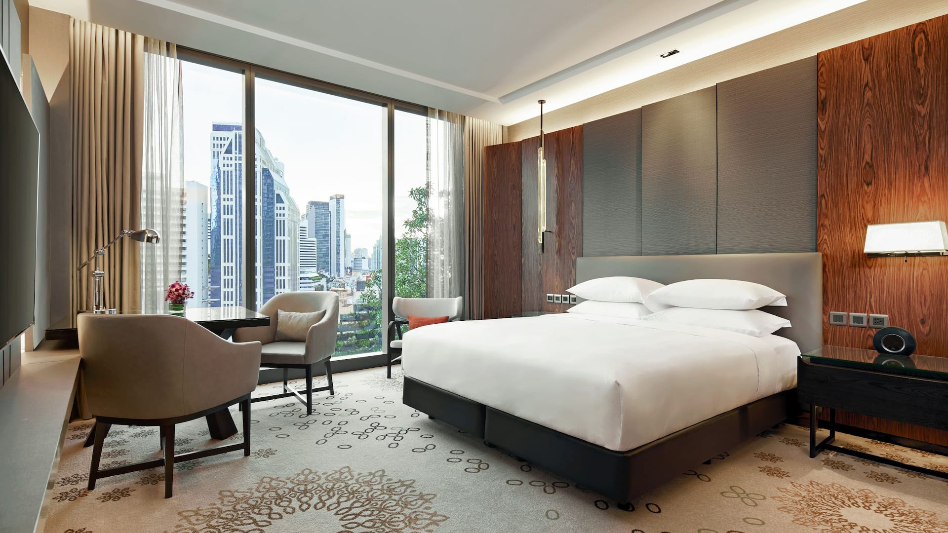第 1，共 2 Hyatt Regency Bangkok Sukhumvit King Room