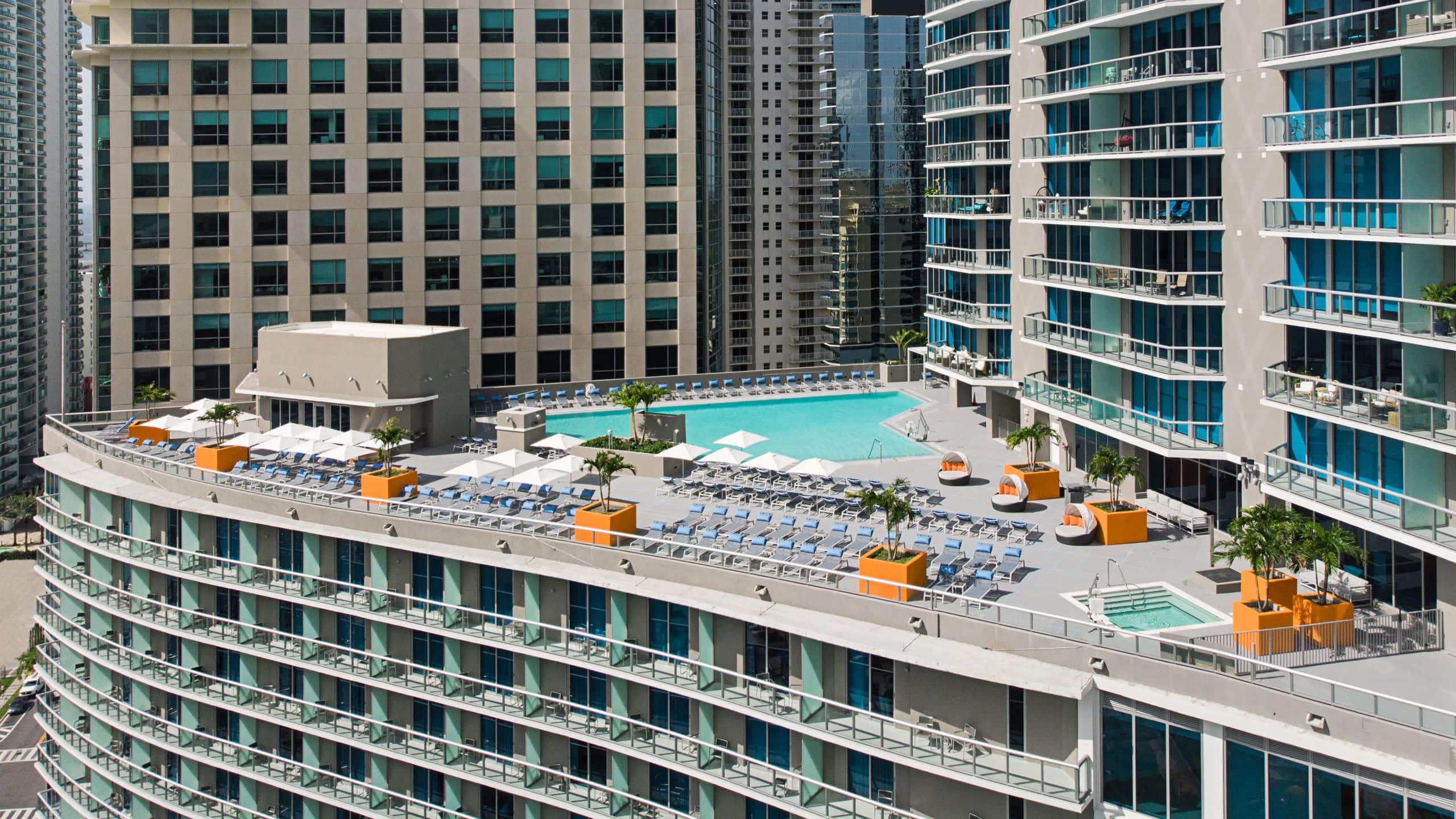 Hyatt Centric Brickell Miami P037 Rooftop Pool.16x9 