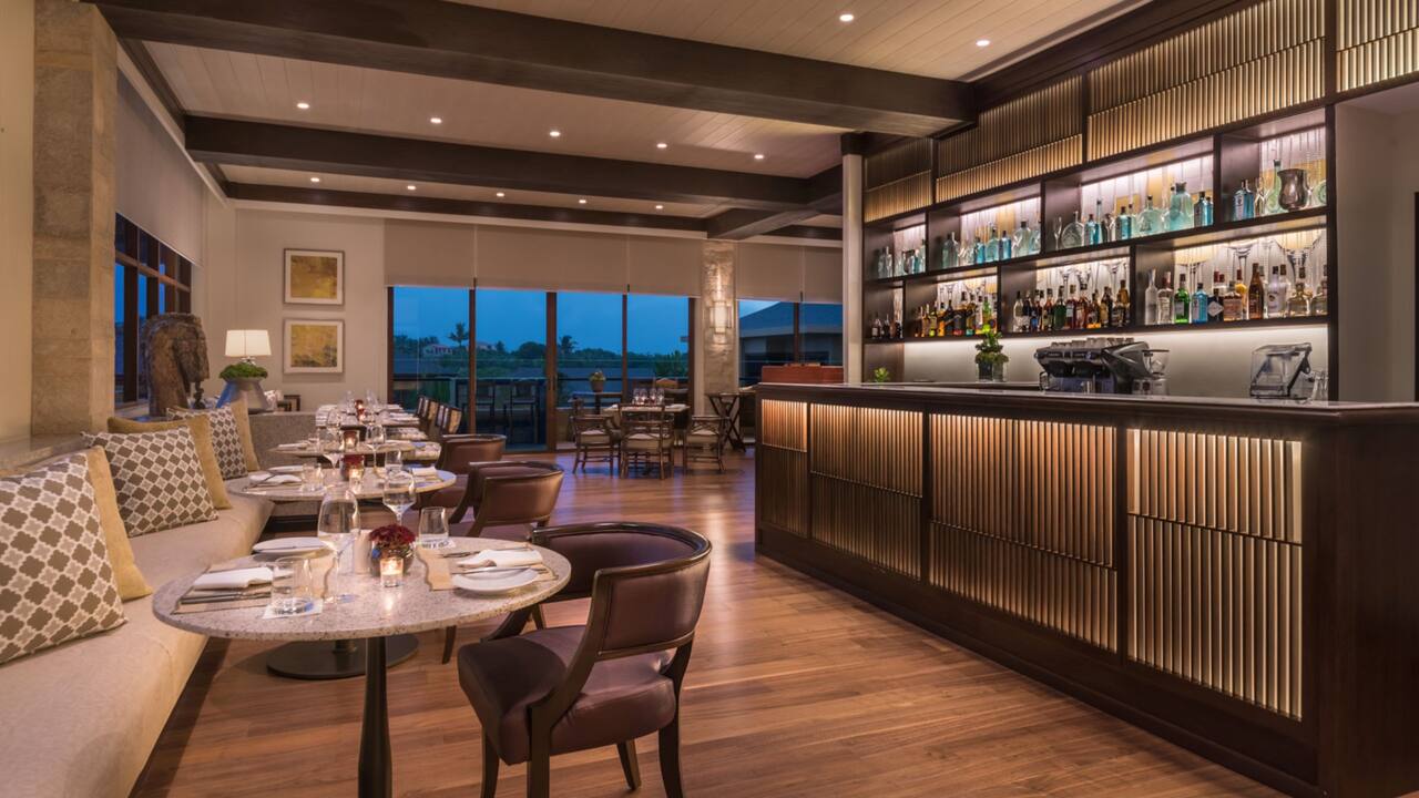 Samira Restaurant Night Time