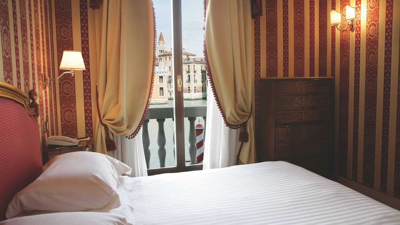 Palazzo Sant Angelo sul Canal Grande Deluxe Suite View