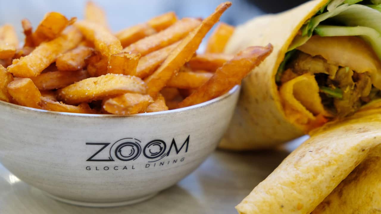 weekly specials at zoom glocal dining hyatt place frankfurt airport