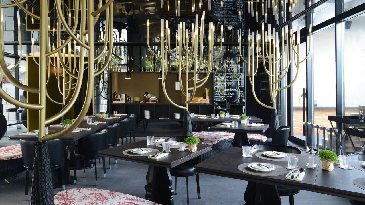 Italics Restaurant