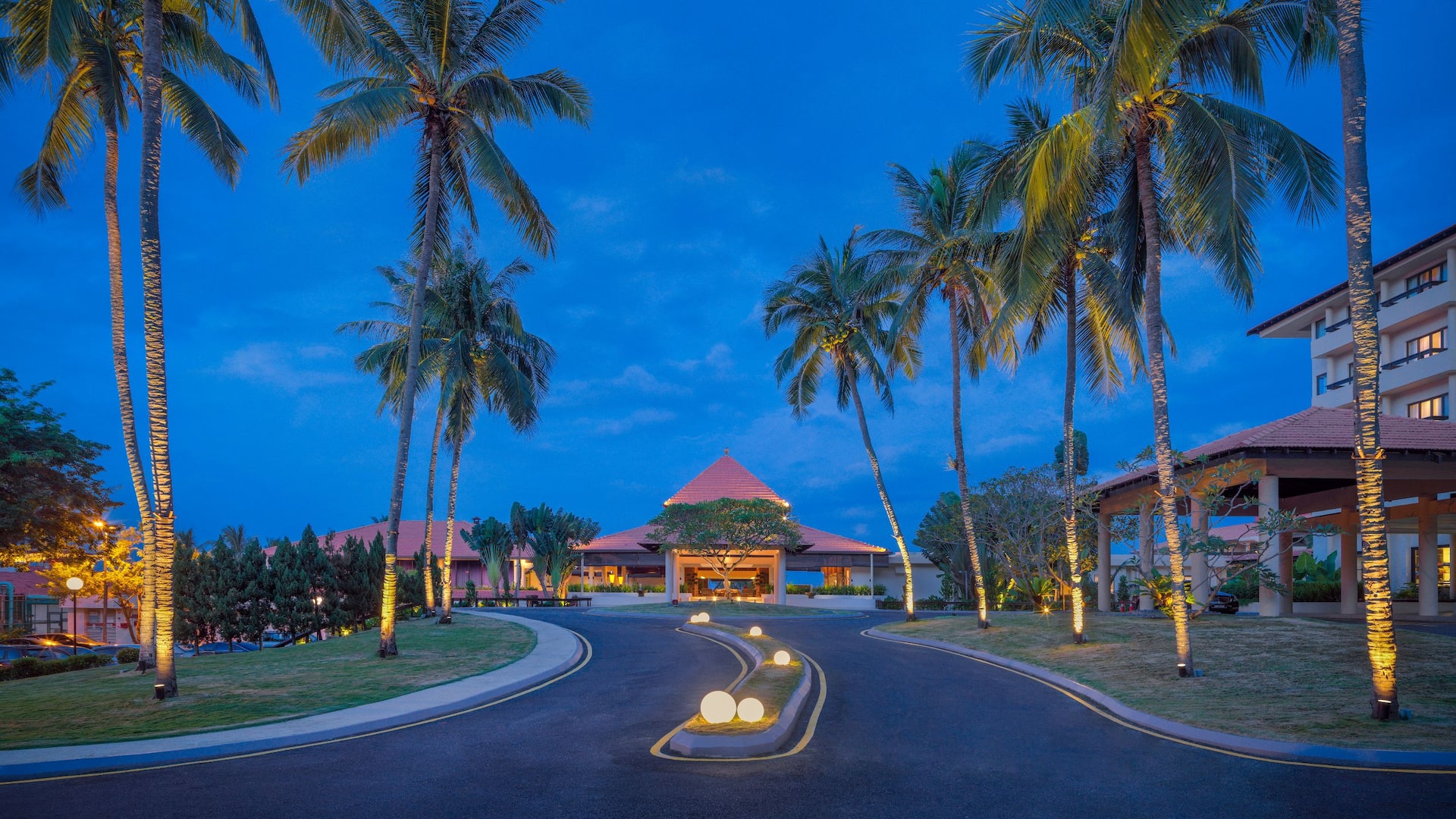 Hyatt Regency Kuantan Resort Hotel Entrance