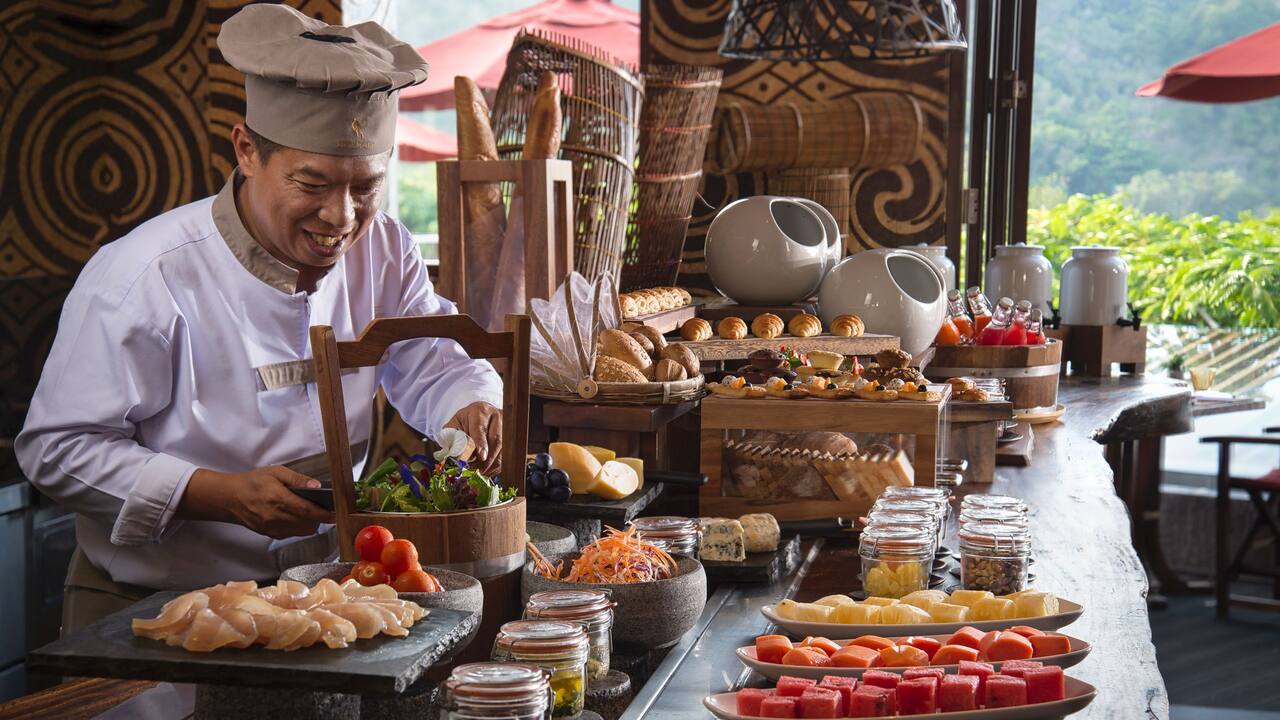 Restaurant Breakfast Buffet