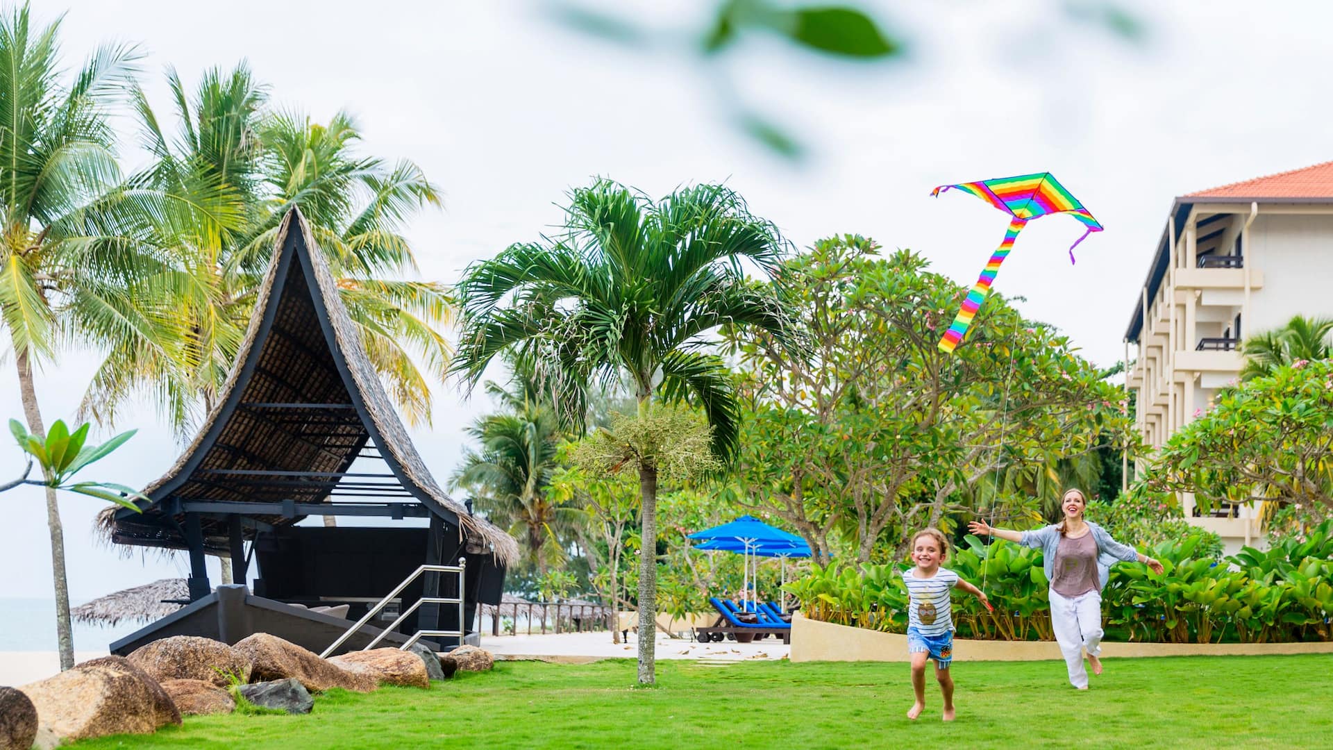 Food, Drink and Venue of Kuantan Sampan Bar at Hyatt Regency Kuantan