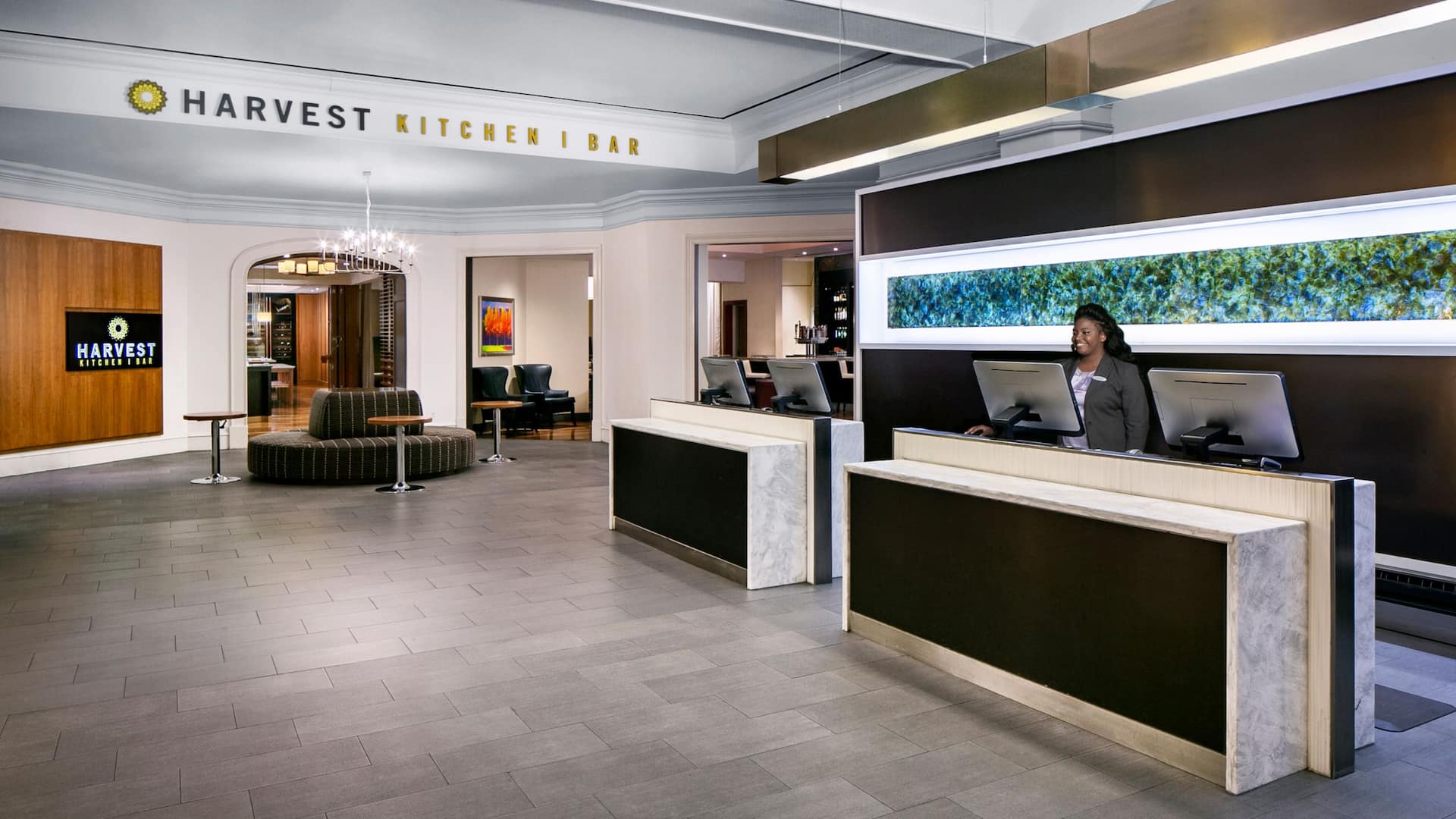 Hyatt Regency Wichita Front Desk
