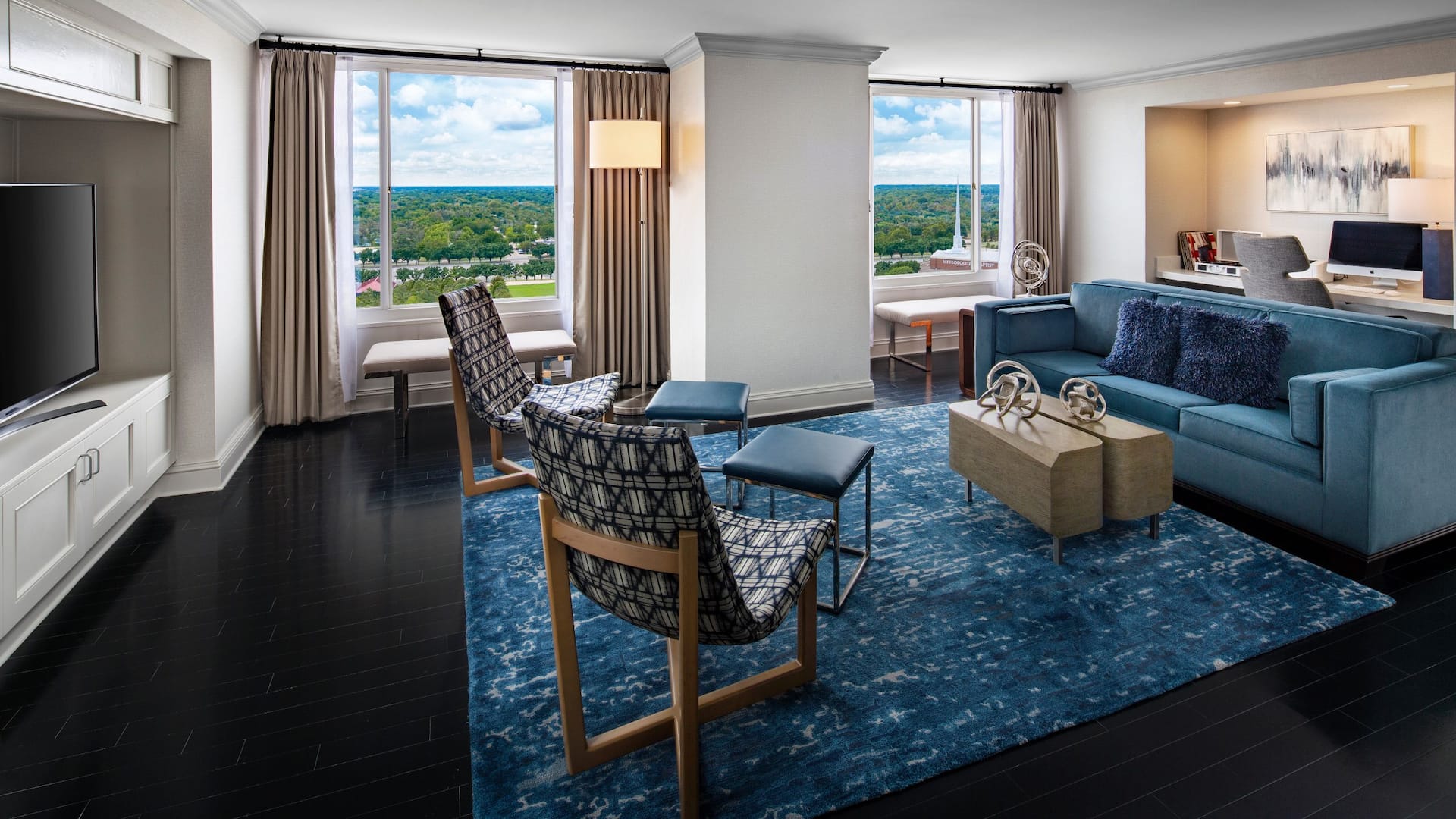 Hyatt Regency Wichita Presidential Suite Living Room