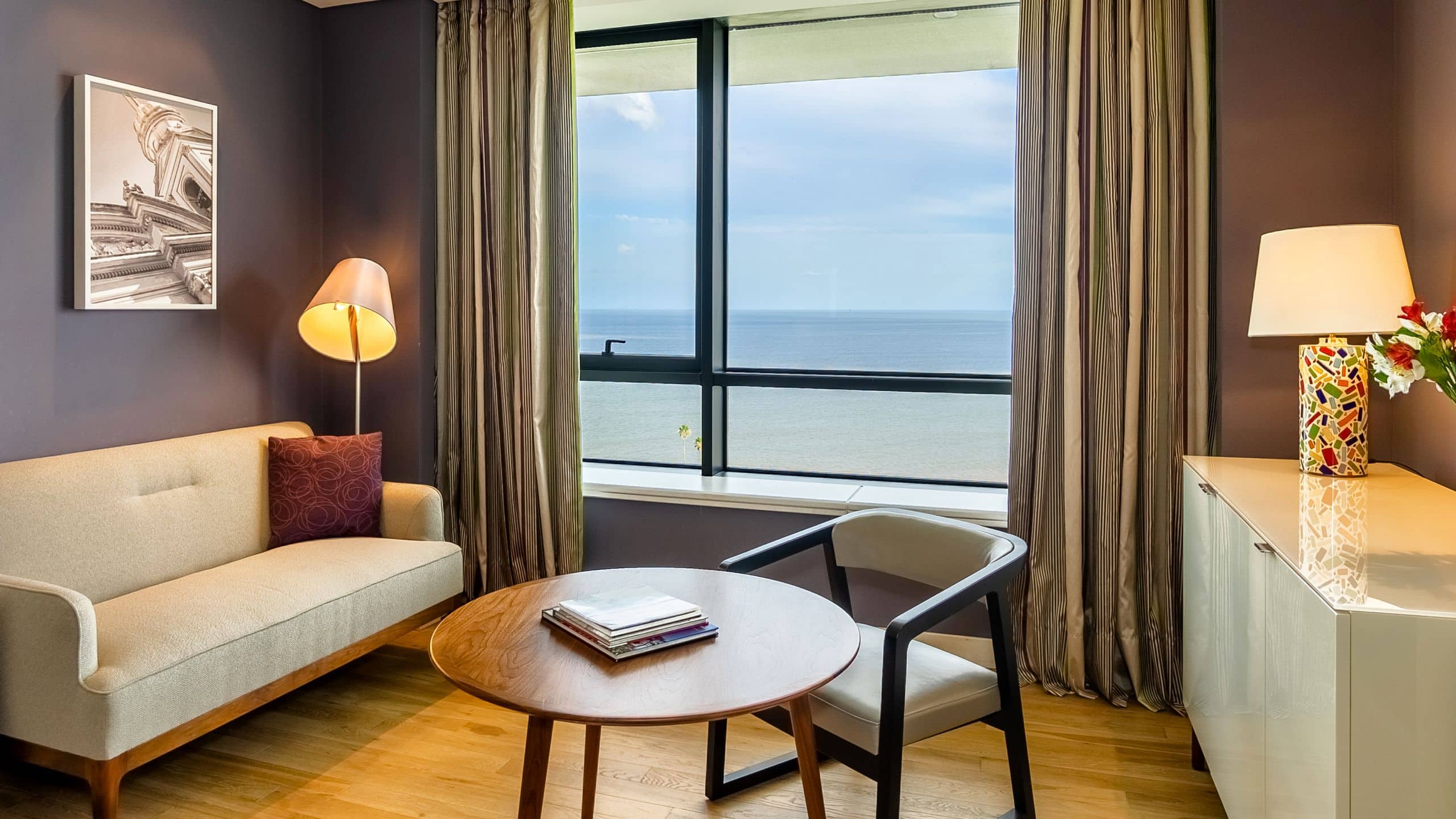 Hyatt Centric Montevideo River View High Floor King Living Room