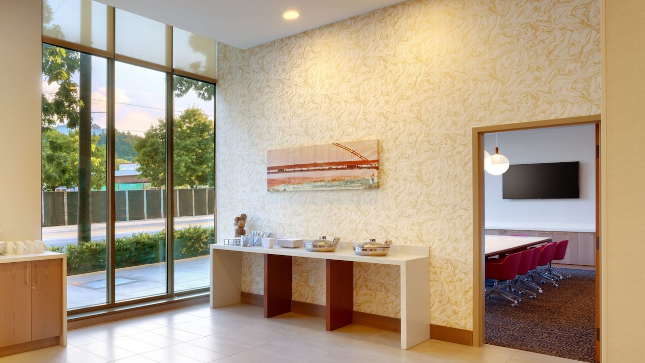Downtown Portland Hotel with Pre Function Space at Hyatt House Portland Downtown