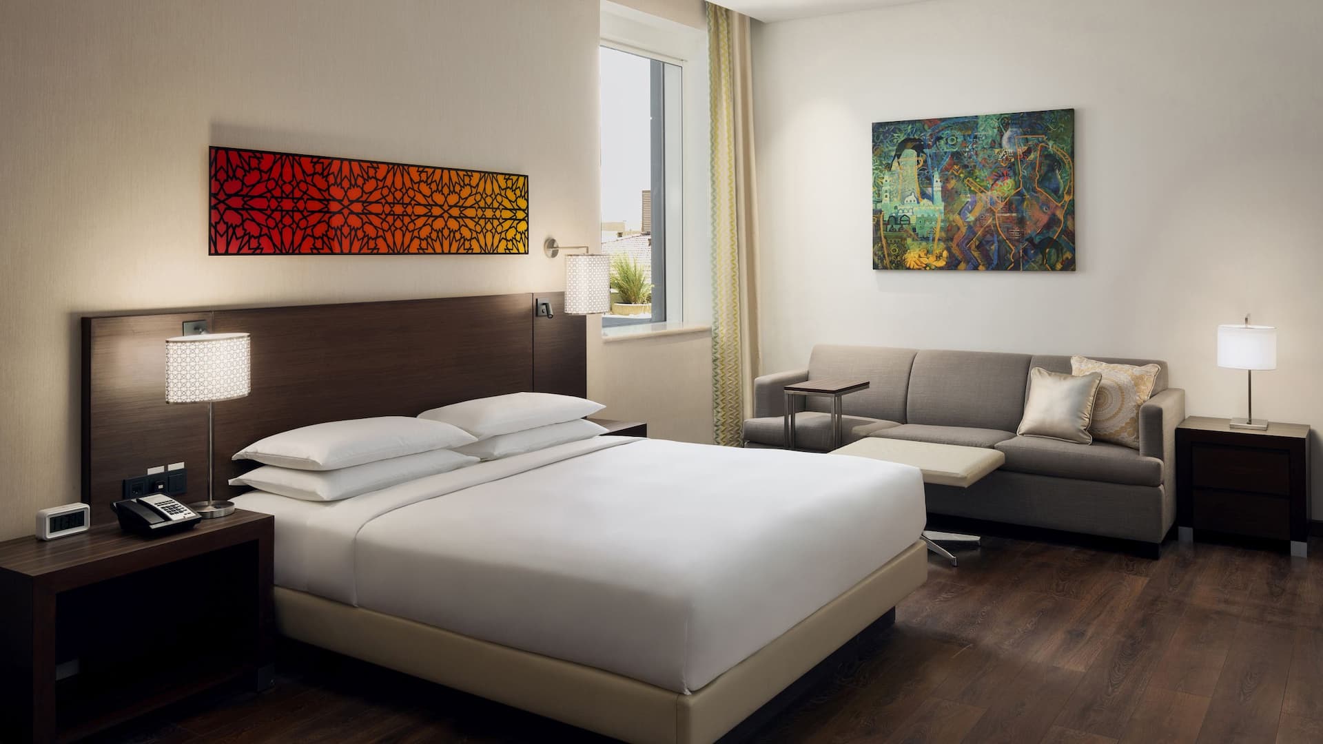 3 von 5 Hyatt Place Riyadh Al Sulaimania Accessible Bedroom