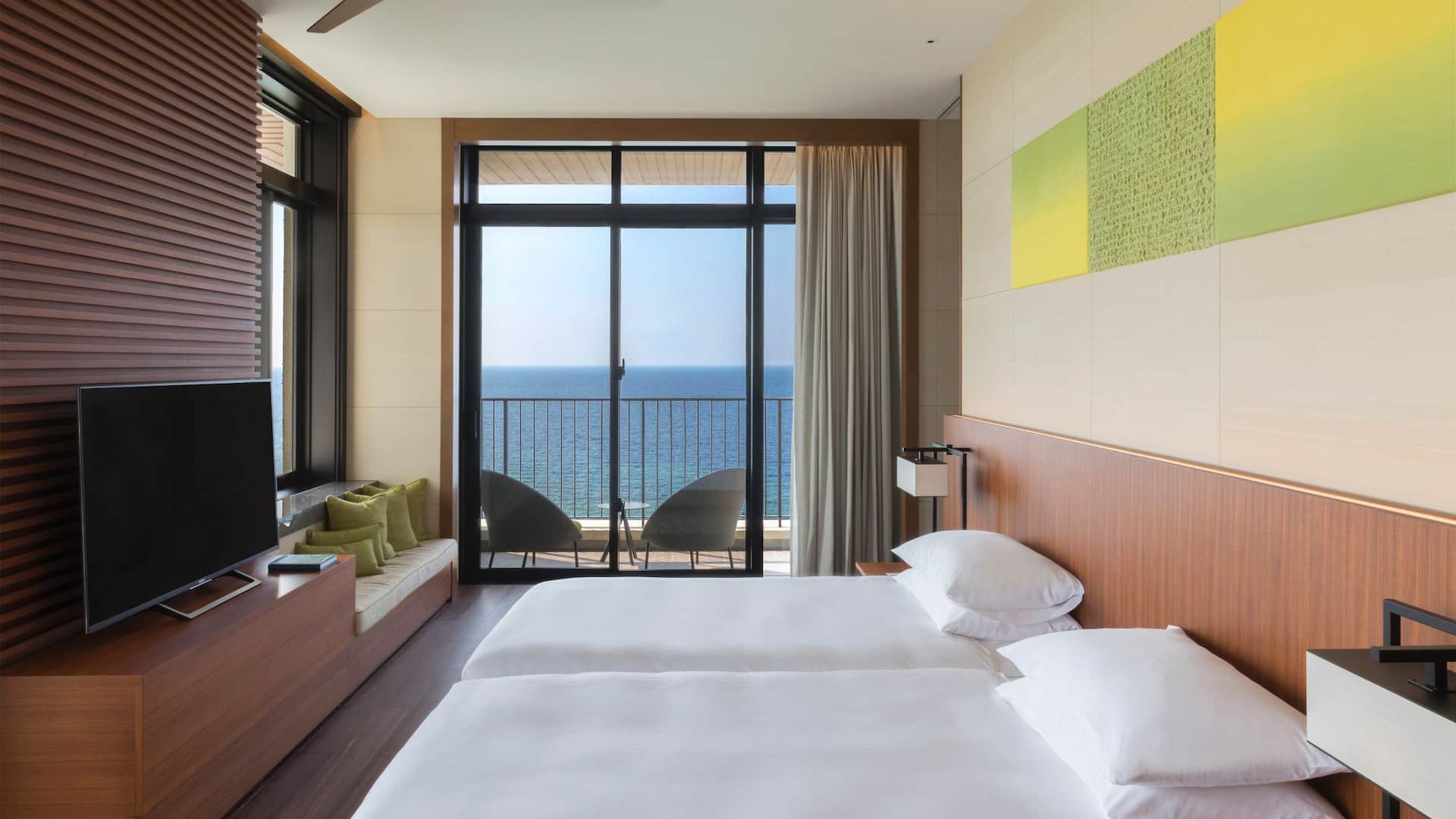 Hyatt Regency Seragaki Island, Okinawa Ocean Corner Suite Bedroom