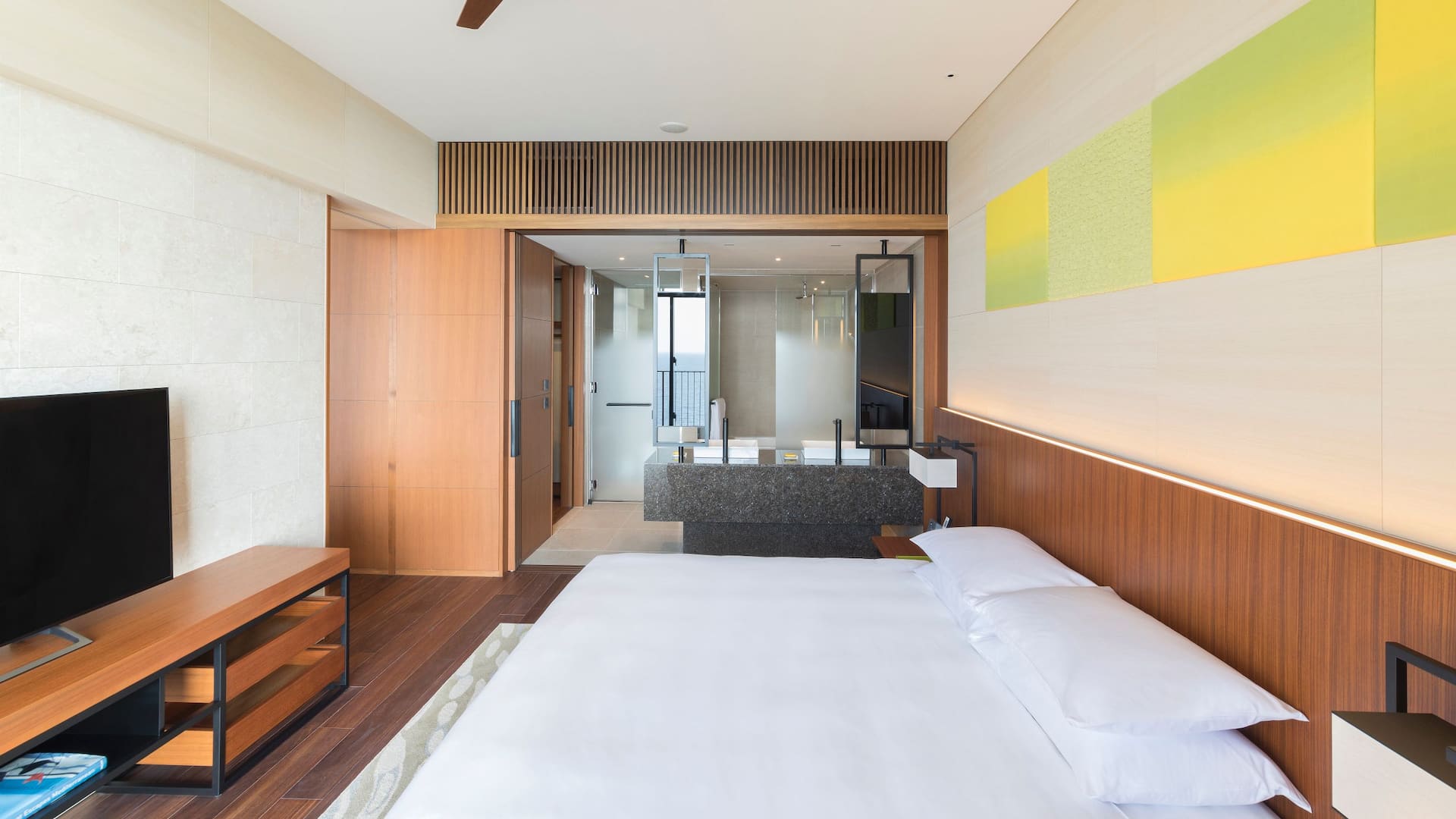 6/6 Hyatt Regency Seragaki Island, Okinawa Ocean Suite Bedroom