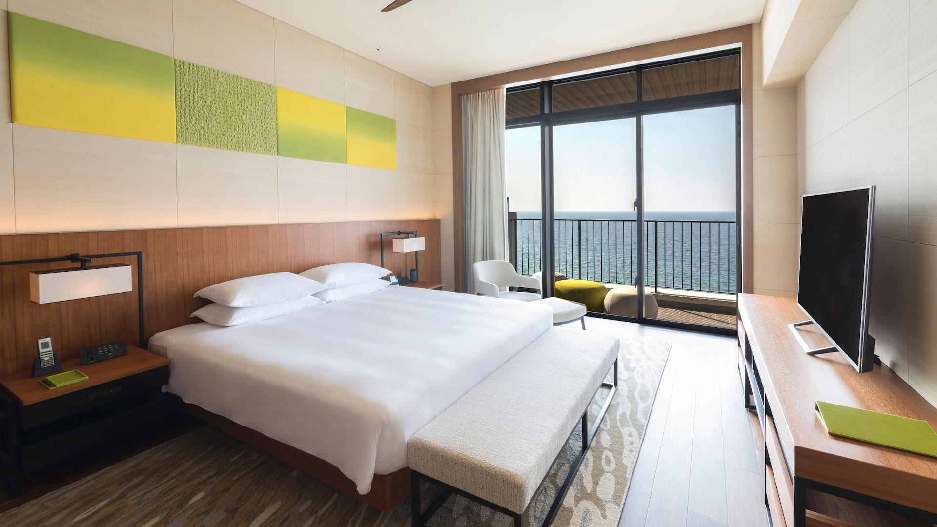 Hyatt Regency Seragaki Island, Okinawa Sunset Suite Bedroom