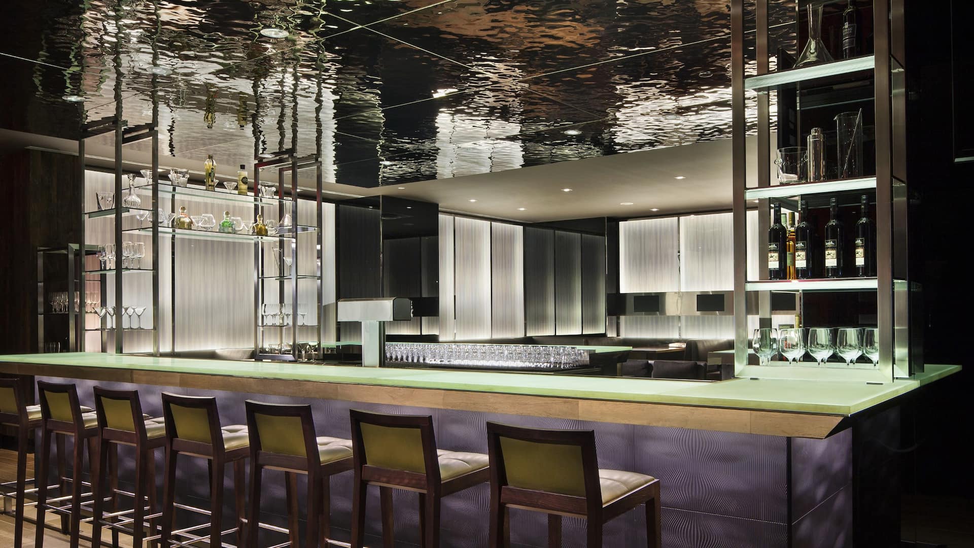 Hyatt Regency Vancouver Grain Tasting Bar