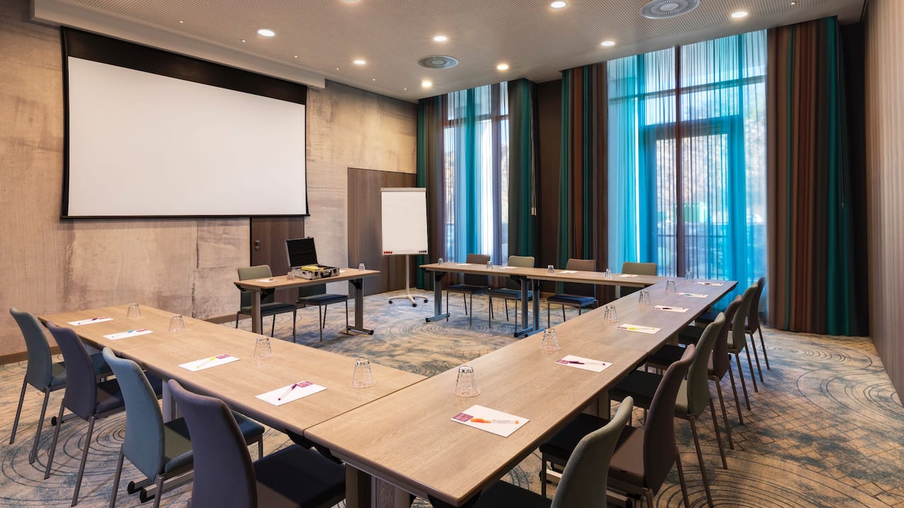 Modern Airport Hotel in Frankfurt Near Frankfurt Airport Hyatt