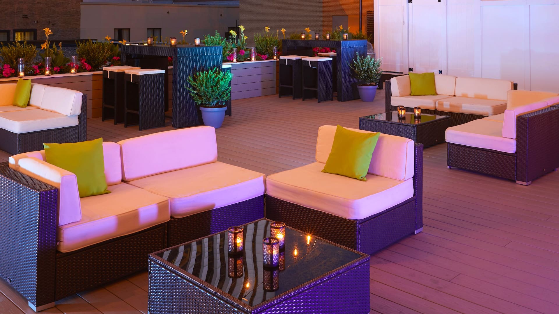 Hyatt Regency Rochester Terrace Seating