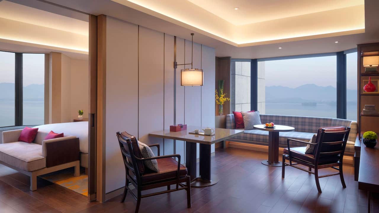 Grand Suite with One King Bed Living Room