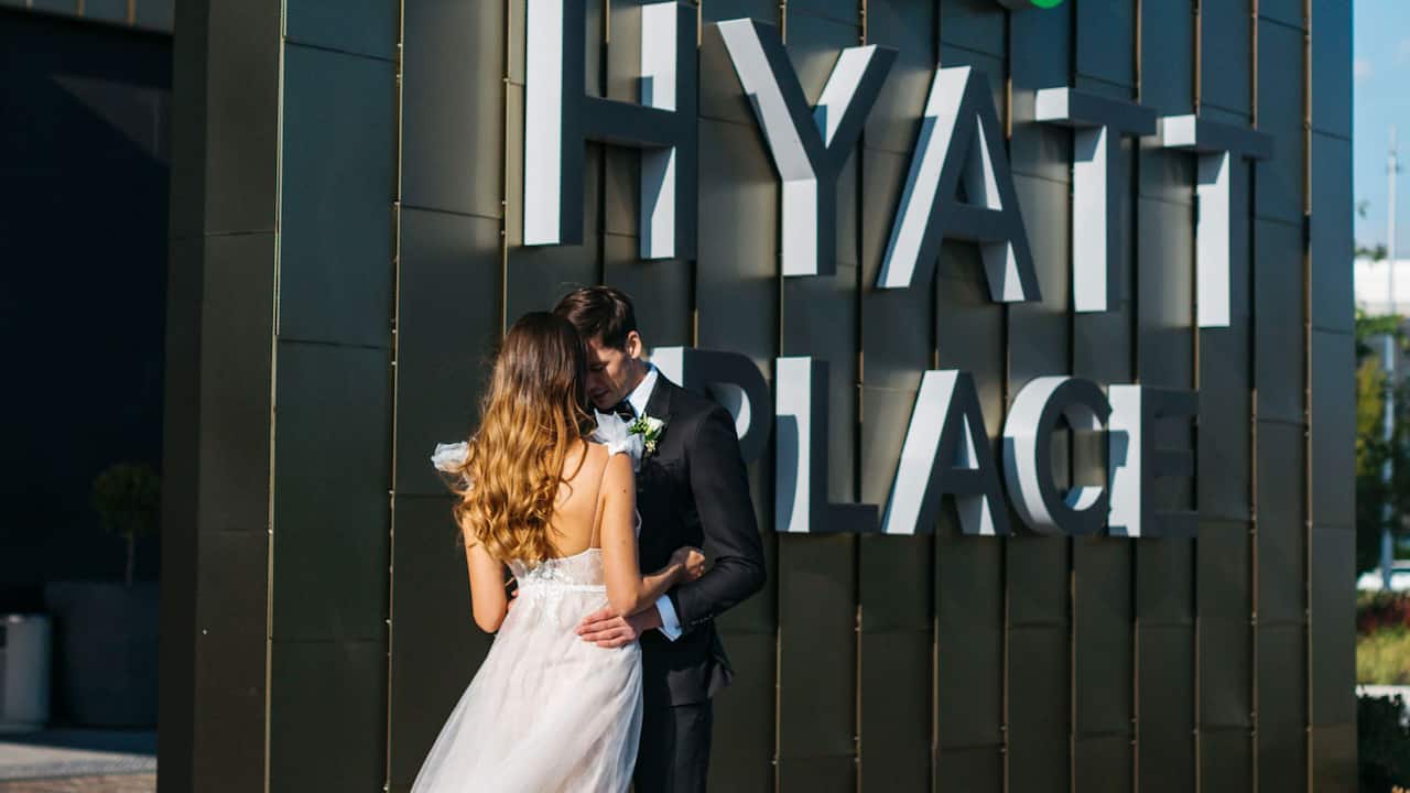 Hyatt Place Melbourne Wedding