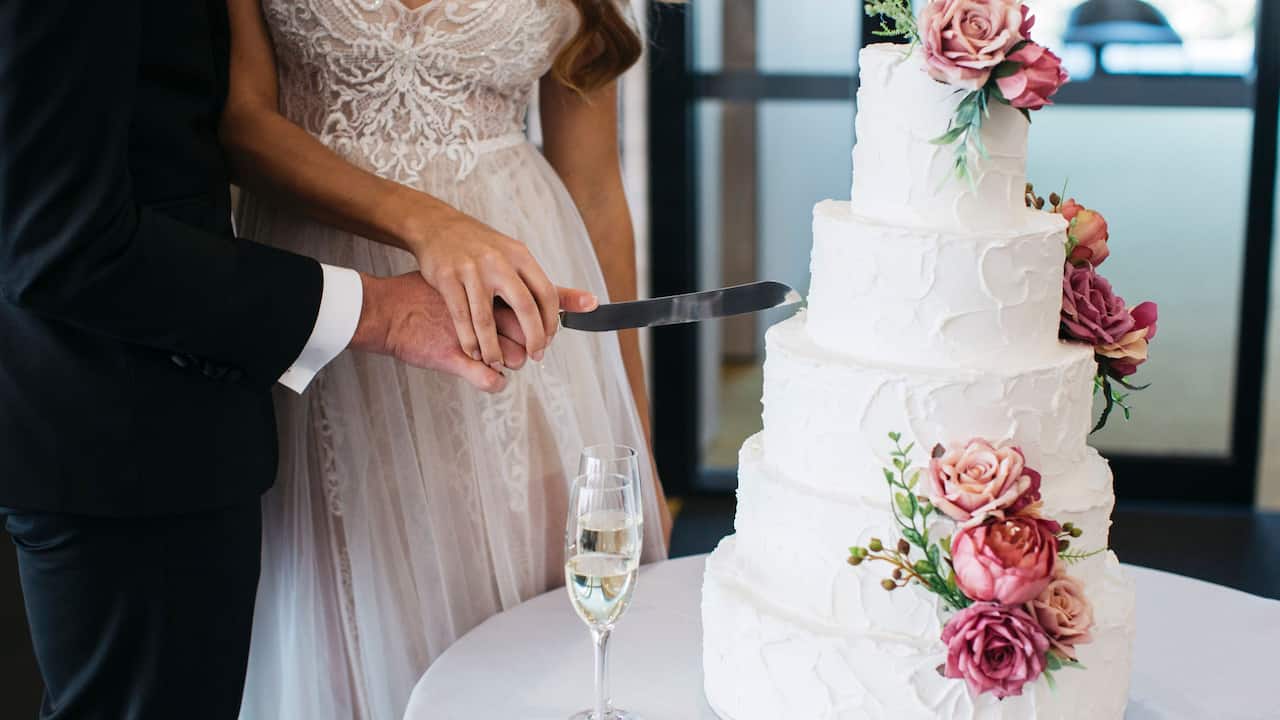 Hyatt Place Melbourne Wedding Cake Hyatt Place Melbourne Wedding Cake