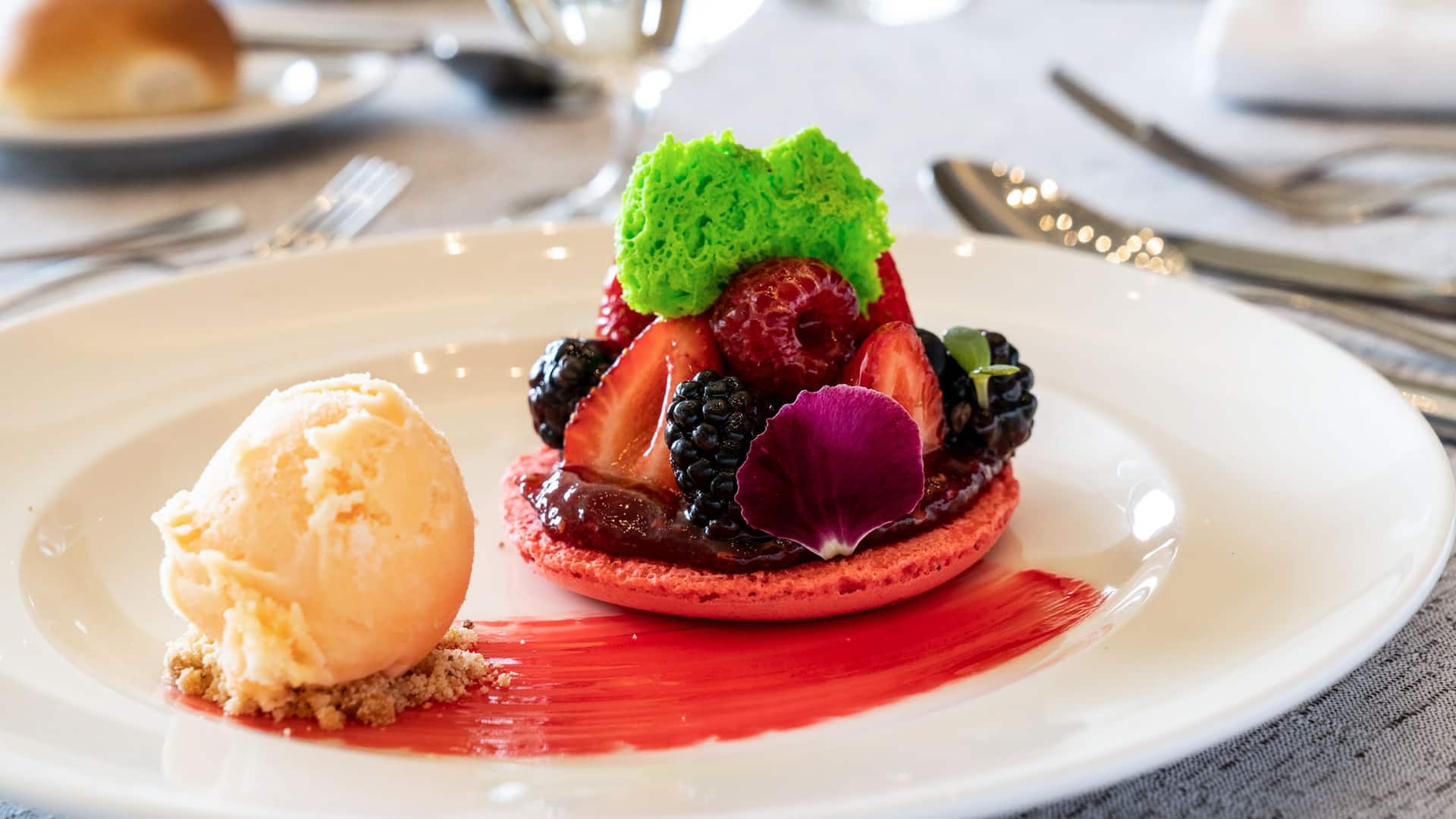 Hyatt Regency Andares Guadalajara Banquets Catering Dessert Macaroon