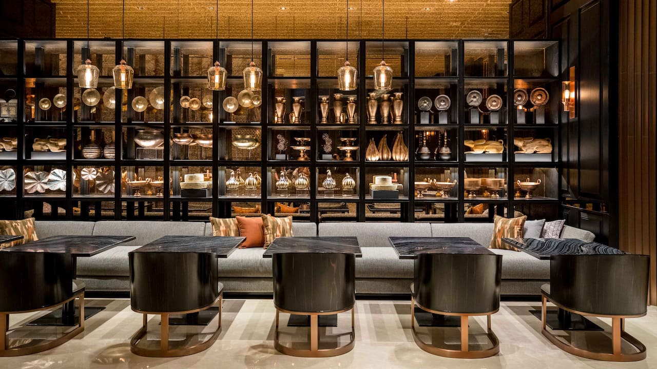Hyatt Regency Bangkok Sukhumvit Market Cafe Seating