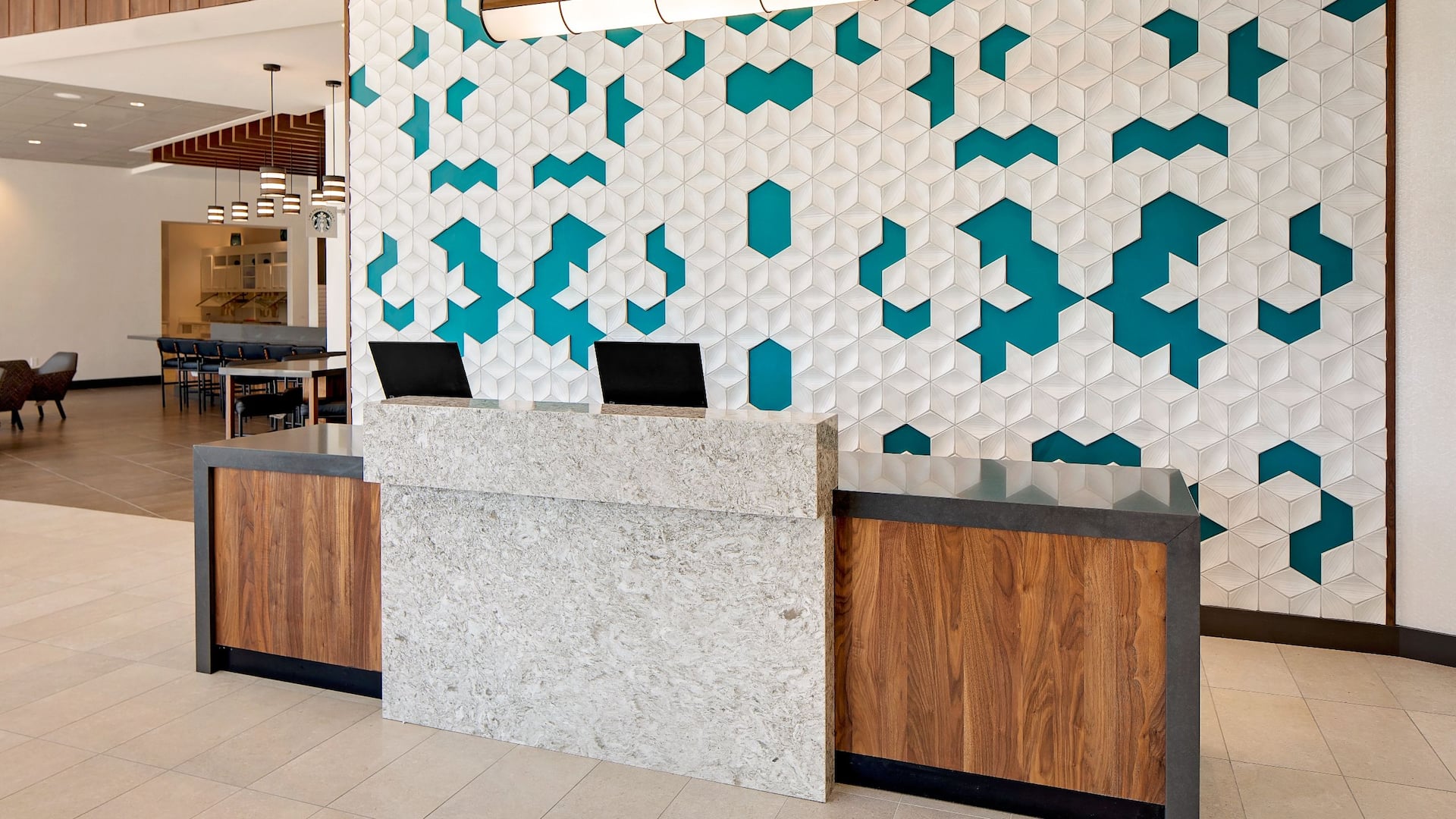 Hyatt Place Glendale / Los Angeles Front Desk