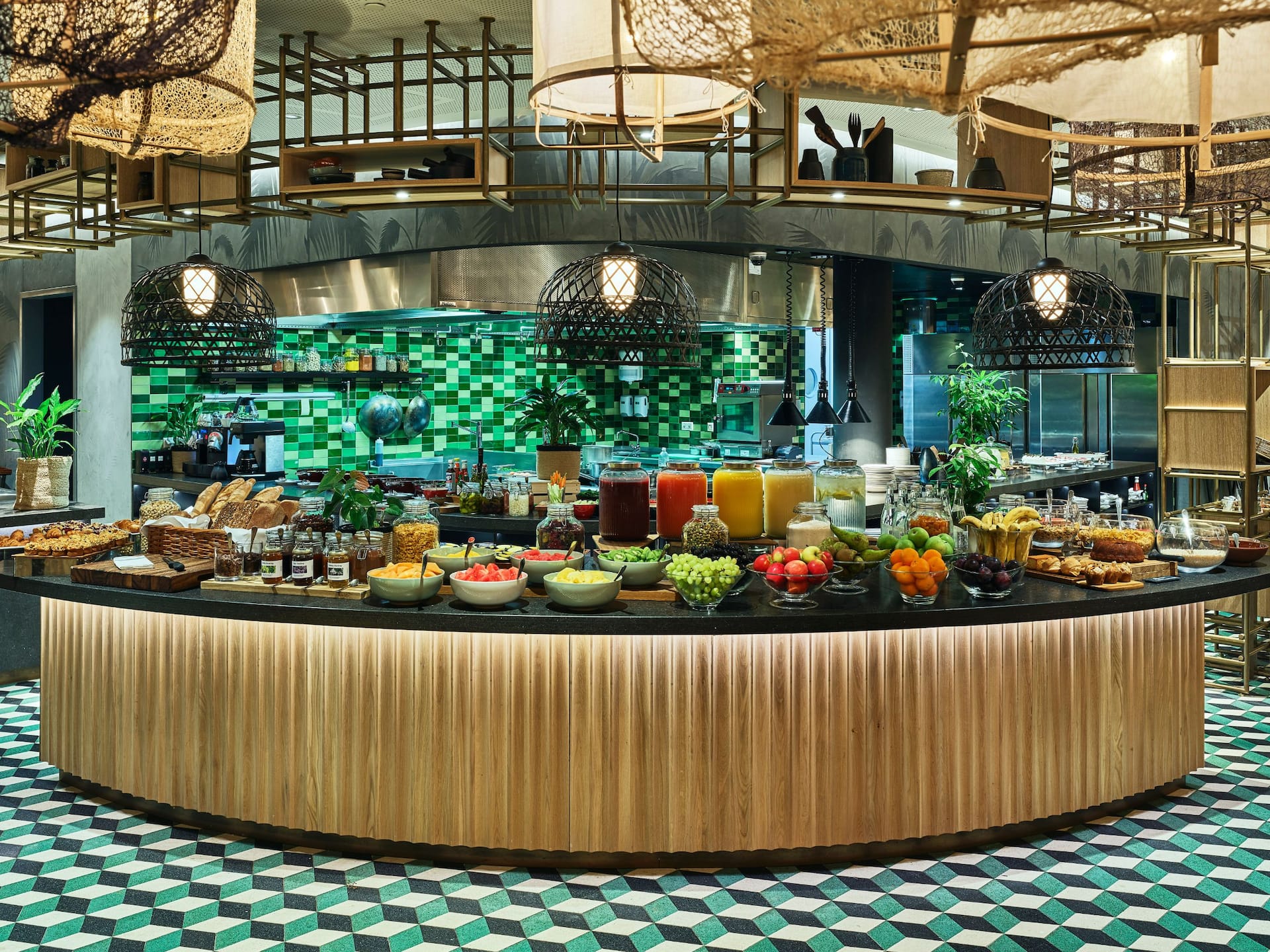 Hyatt Regency Amsterdam Mama Makan Breakfast Buffet