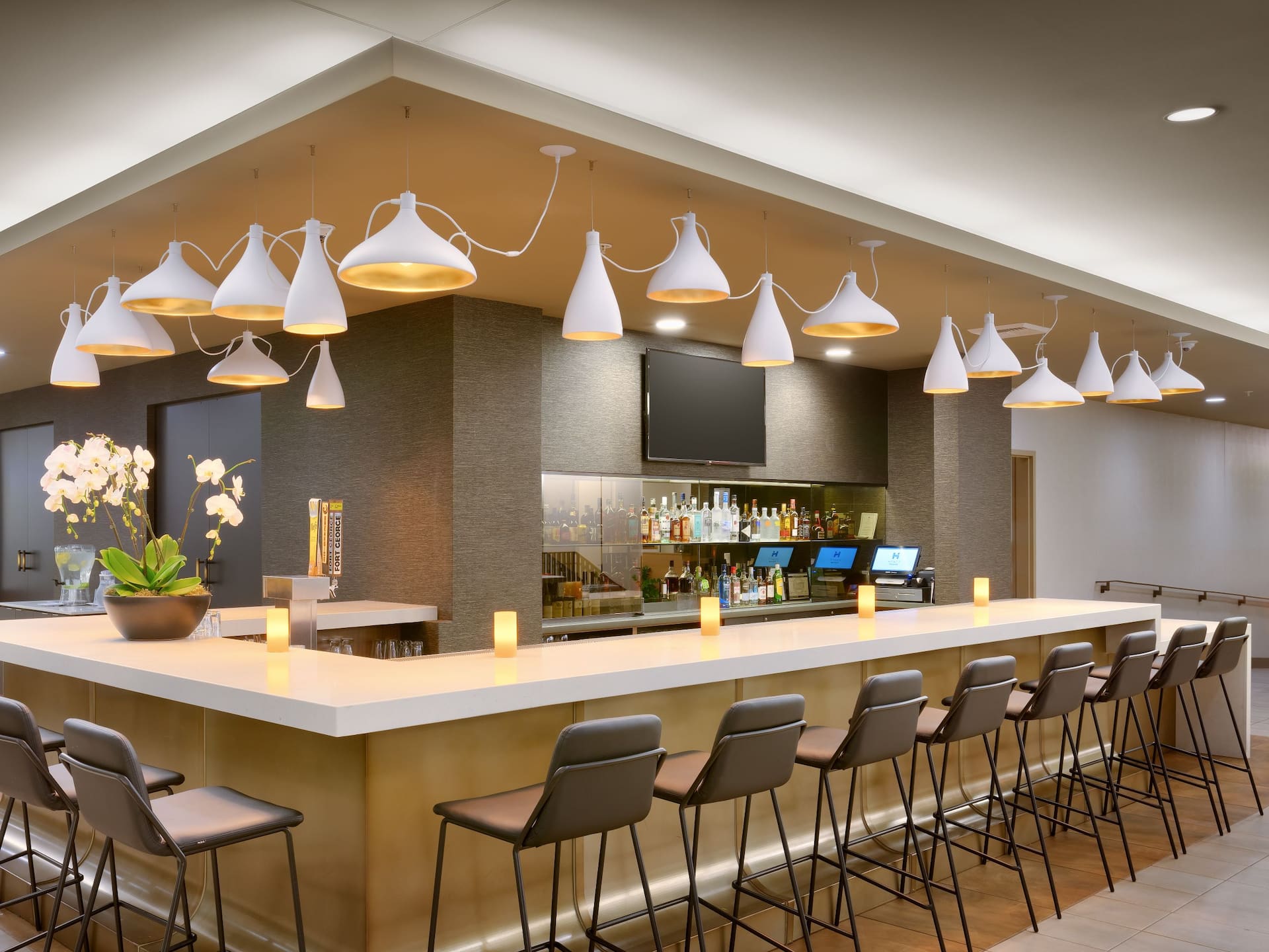 Hyatt House Portland/Downtown H Bar