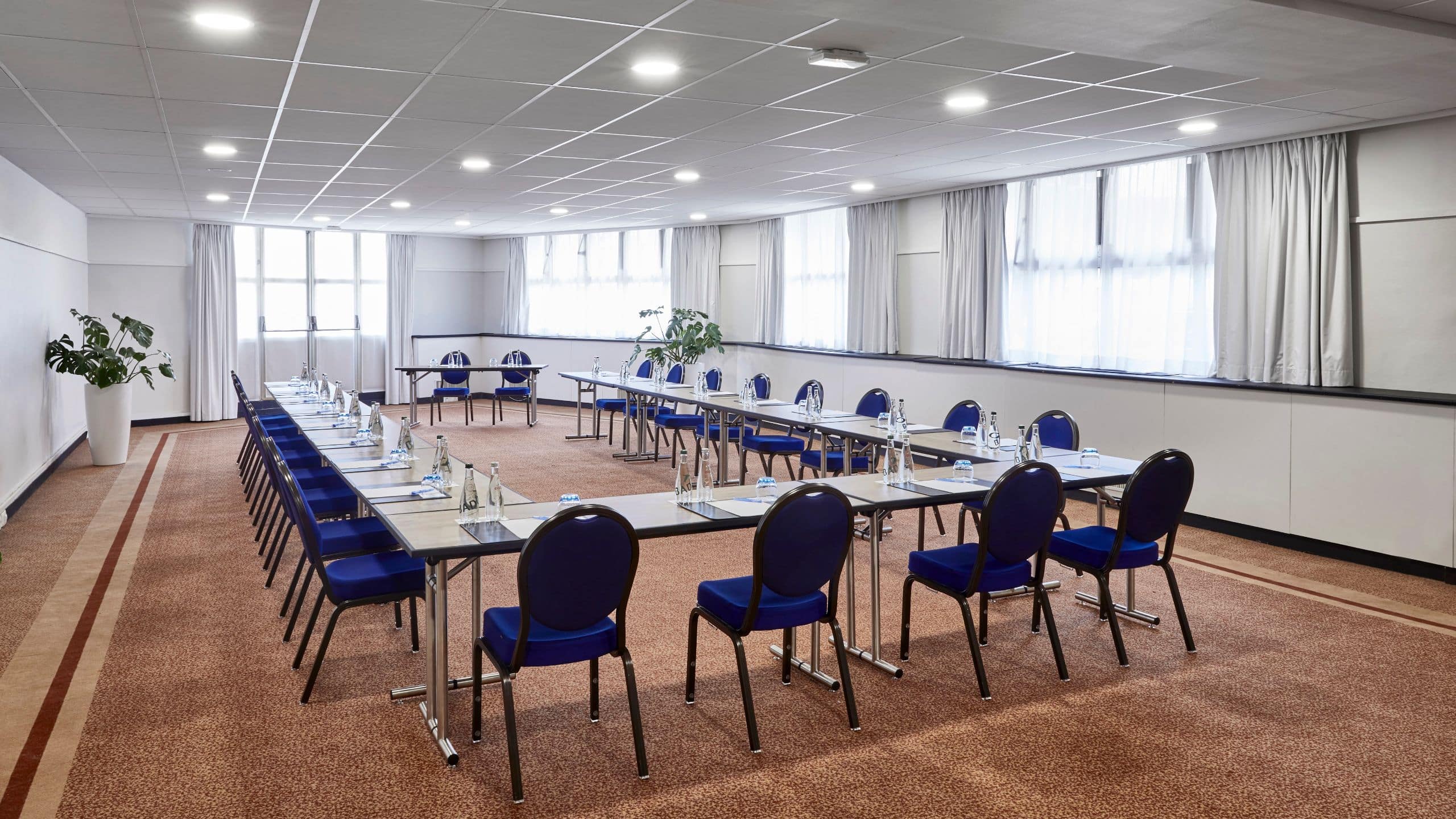 1 de 1 Hôtel Martinez Cypres Salon Meeting Room