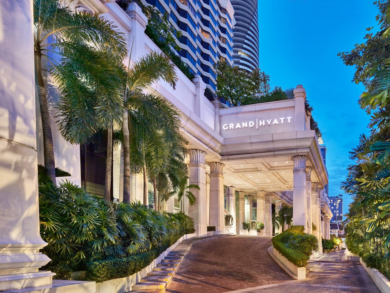Hotel Exterior - Grand Hyatt Erawan Bangkok 