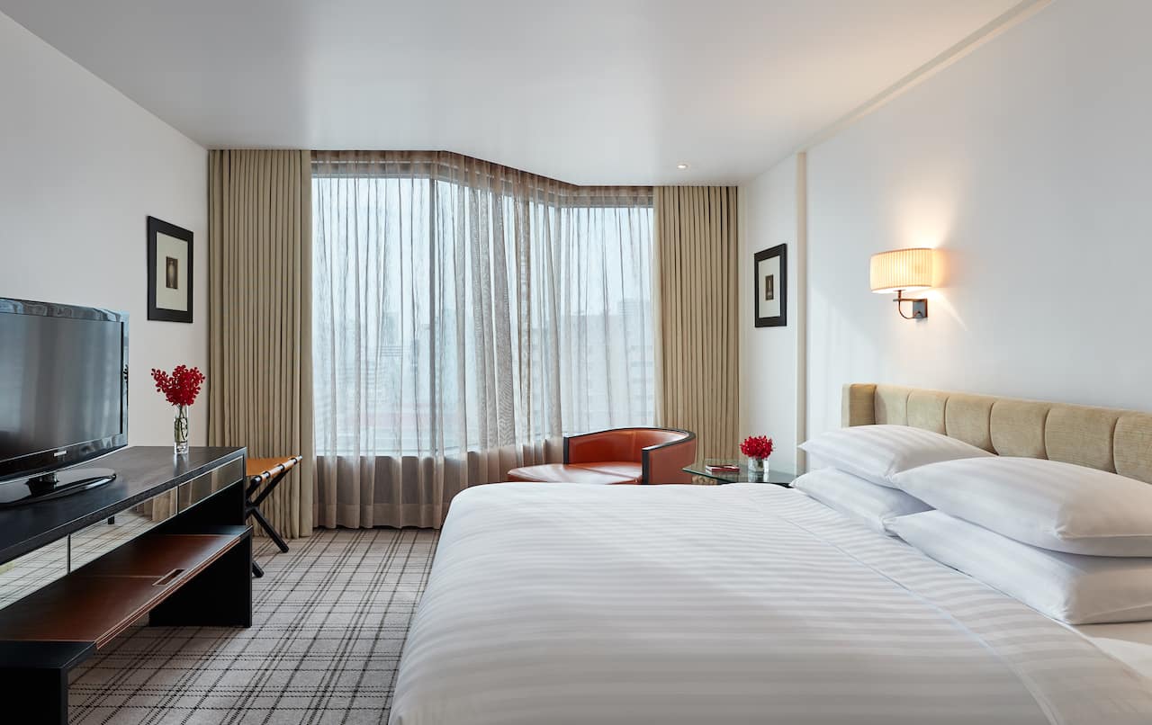 Premier Suite Bedroom - Grand Hyatt Erawan Bangkok