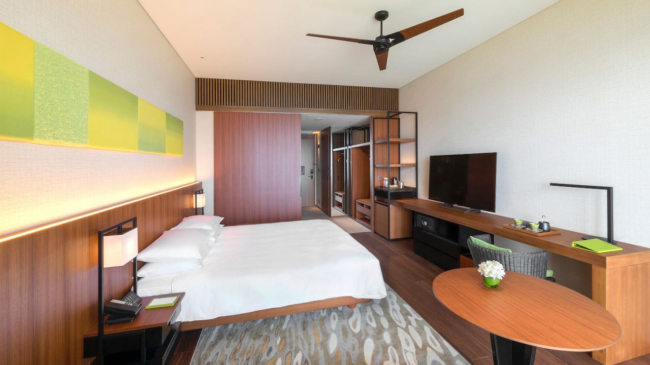 Hyatt Regency Seragaki Island, Okinawa 1 King Bed Bedroom