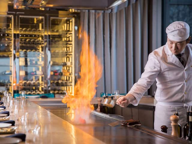 Grand Hyatt Seoul Teppan Chef Flambee