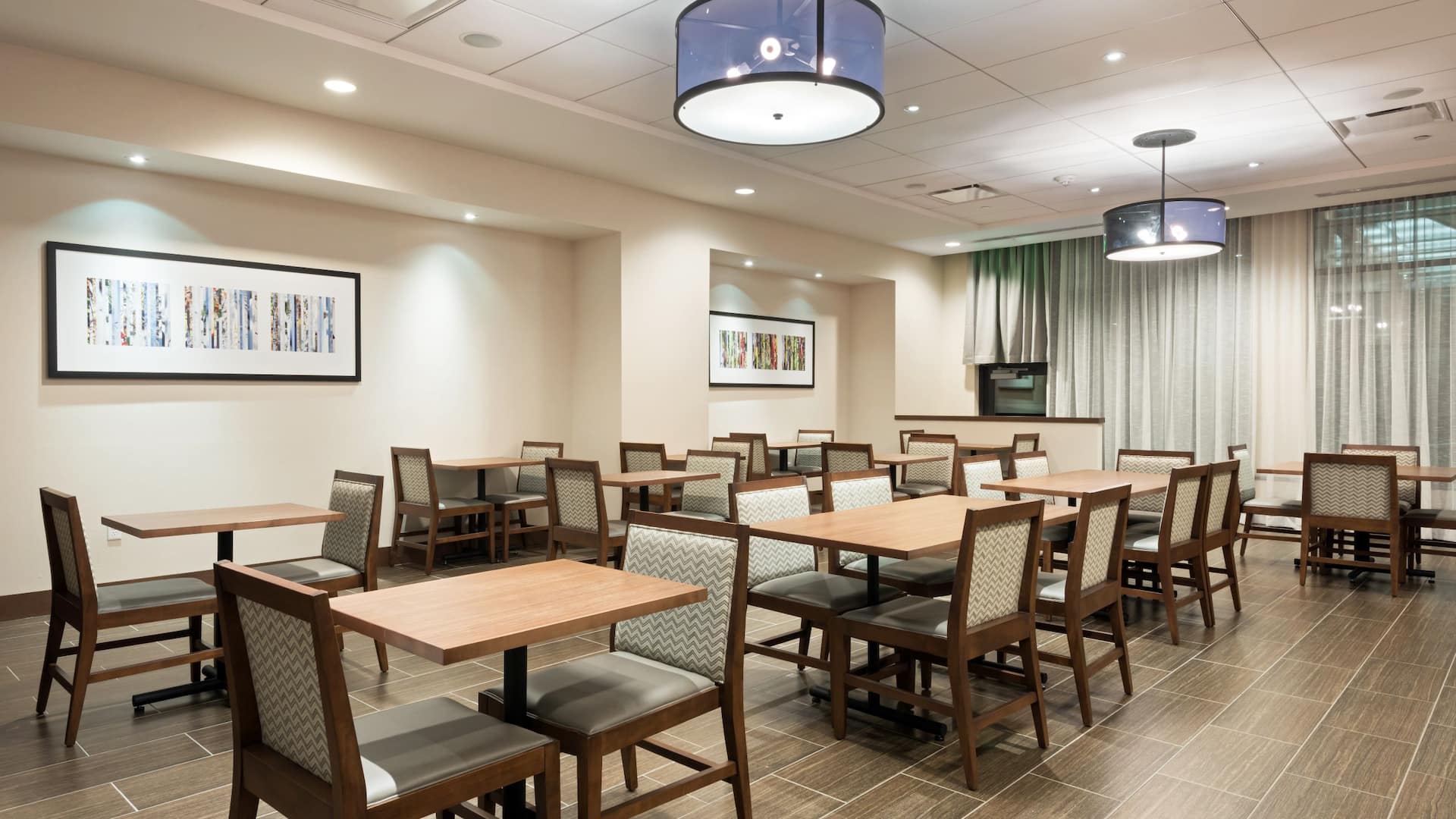 Hyatt Place Denver/Downtown Private Dining