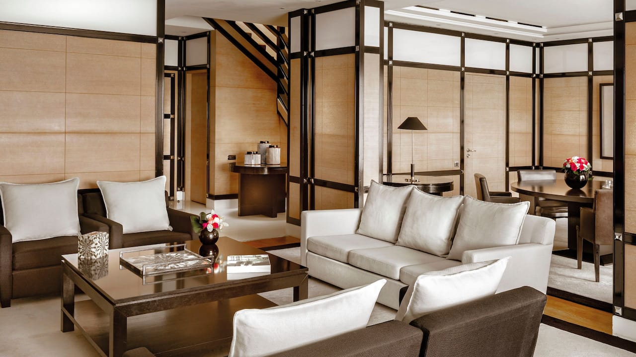Royal Suite Living Room