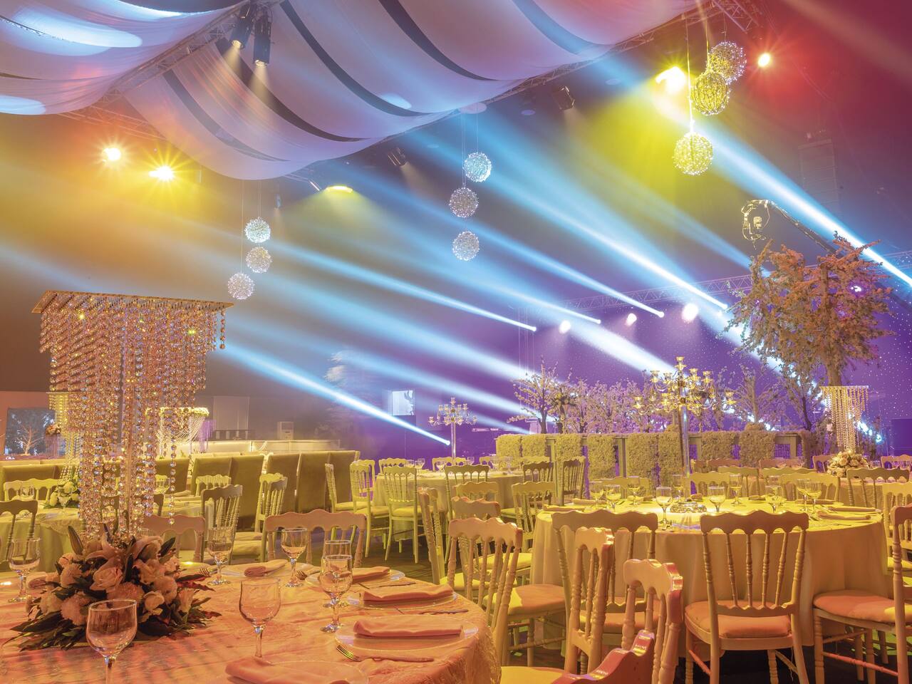 Wedding Table Setup