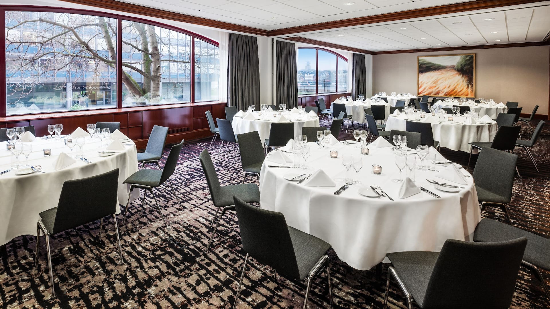 8 of 8 Bankettbestuhlung im Meetingraum Rheinhessen im Hyatt Regency Köln