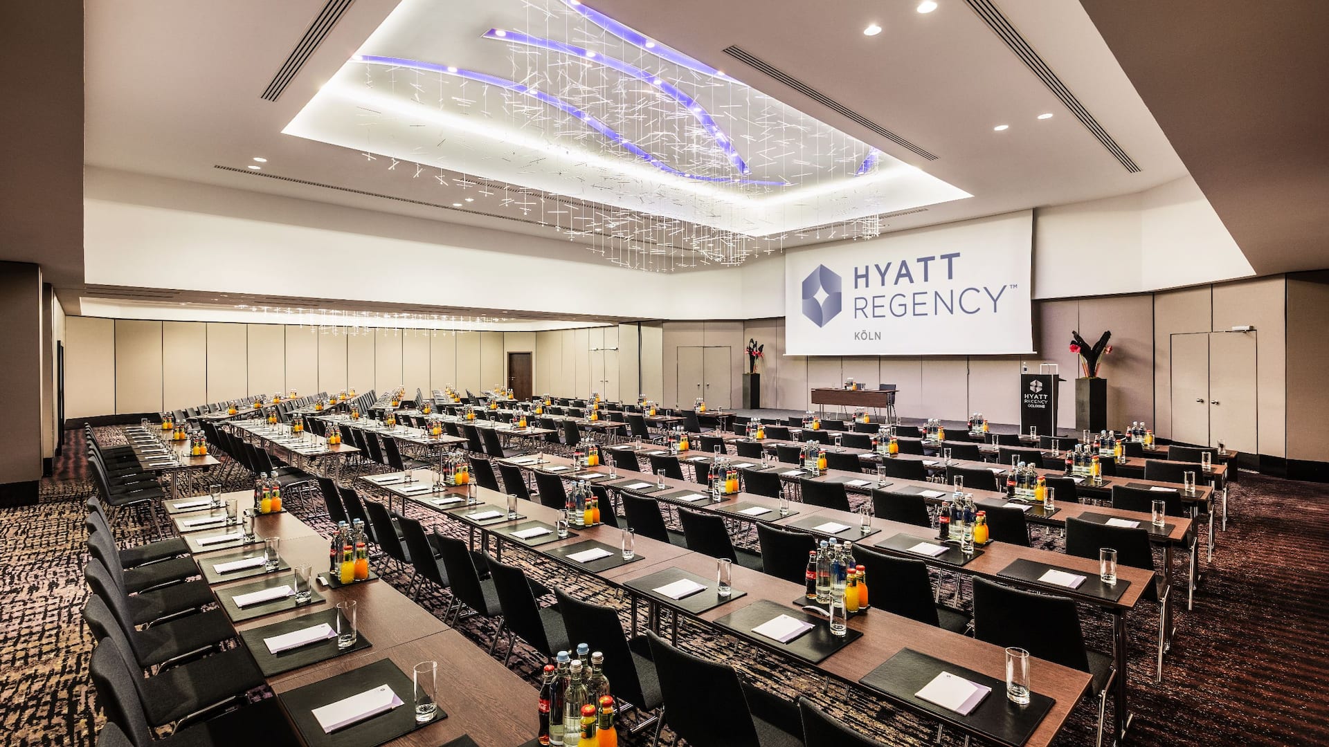 1 of 4 Hyatt Regency Cologne Rheinsaal