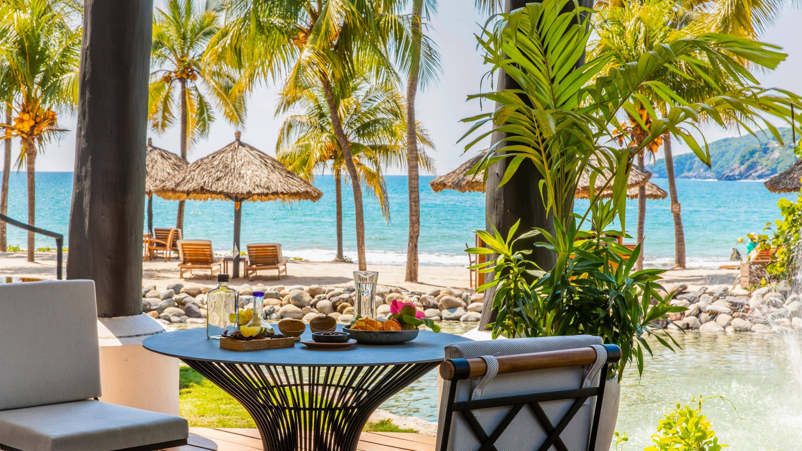 Thompson Zihuatanejo, a Beach Resort Guest Room Balcony