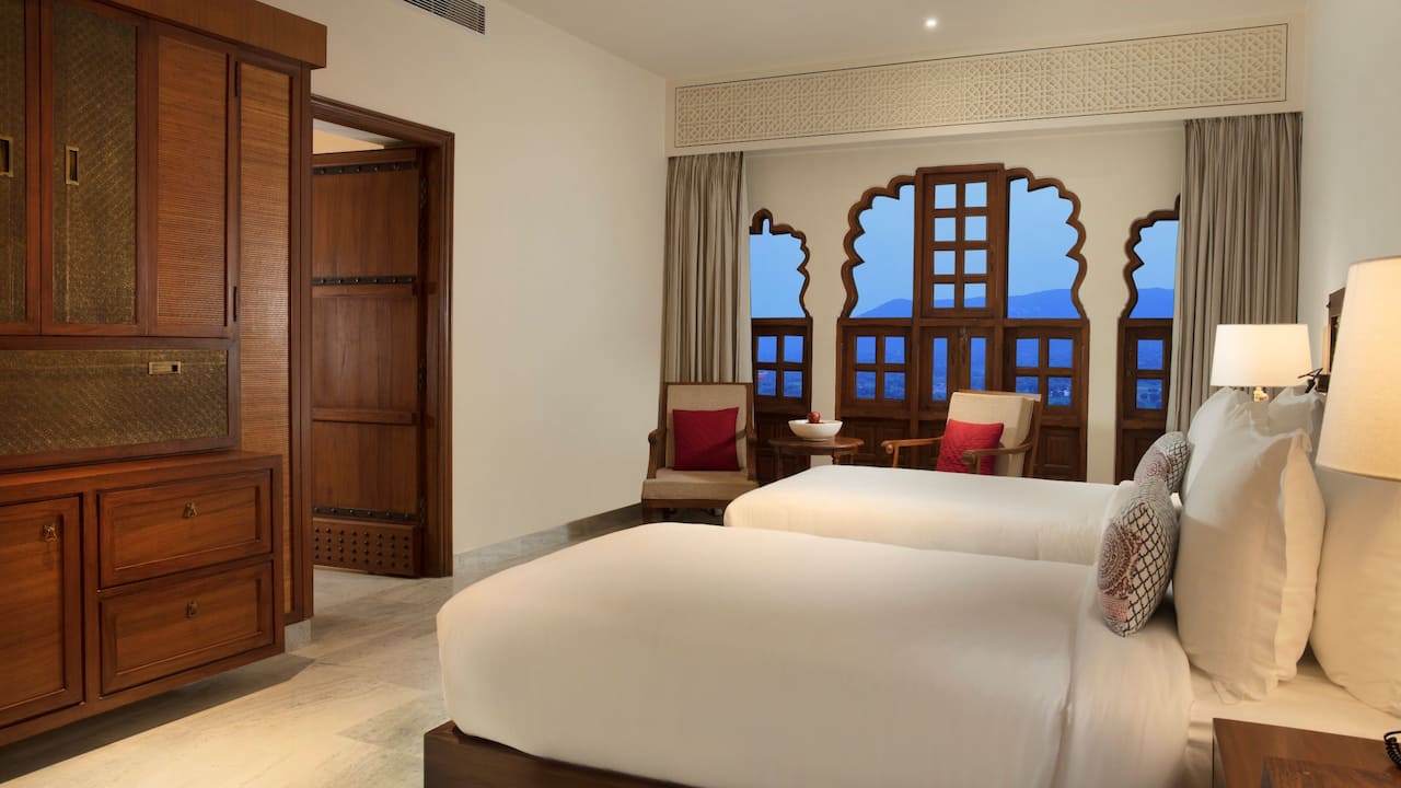 2 Twin Beds Heritage Room