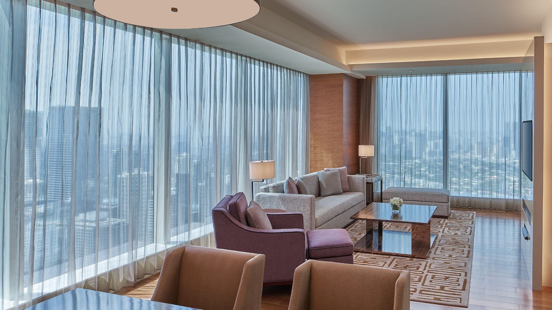 5 Star Luxury Hotels in Taguig | Grand Hyatt Manila