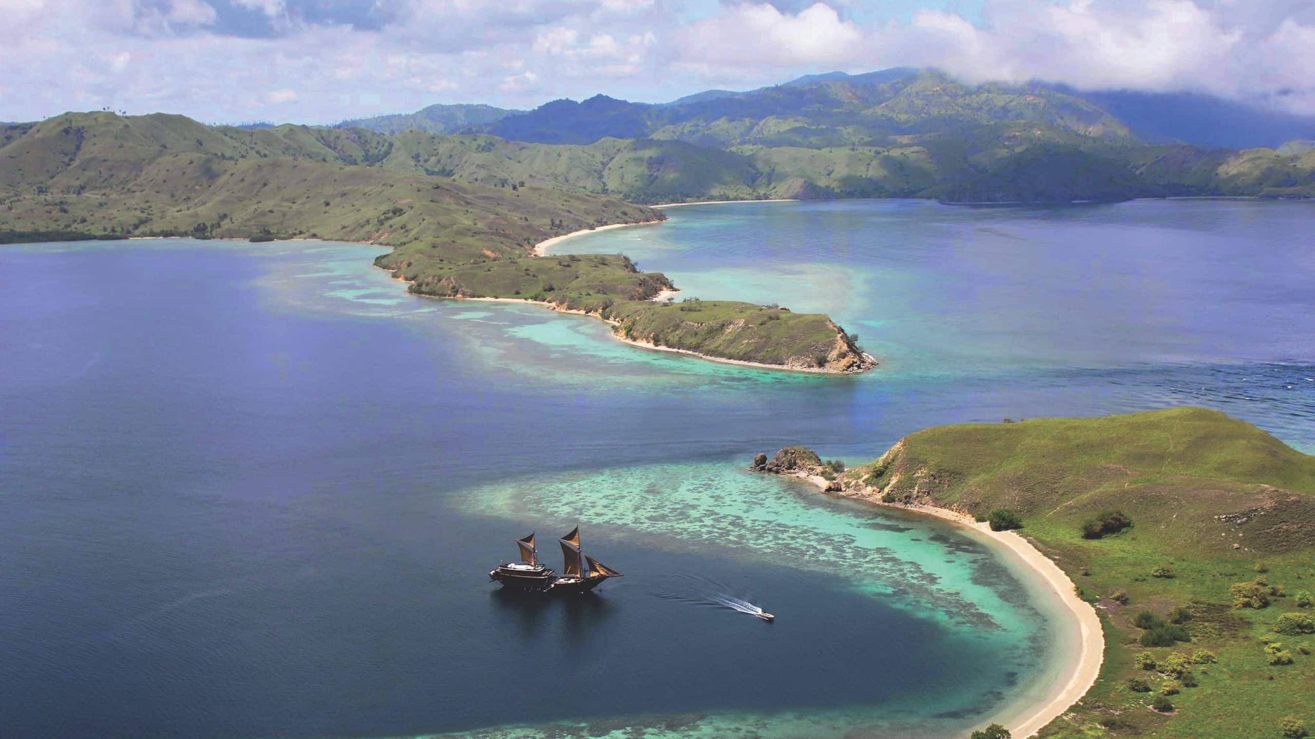 Alila Purnama Komodo Island