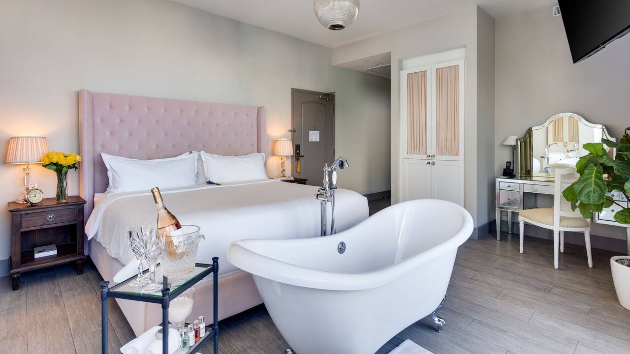 Deluxe Terrace Suite