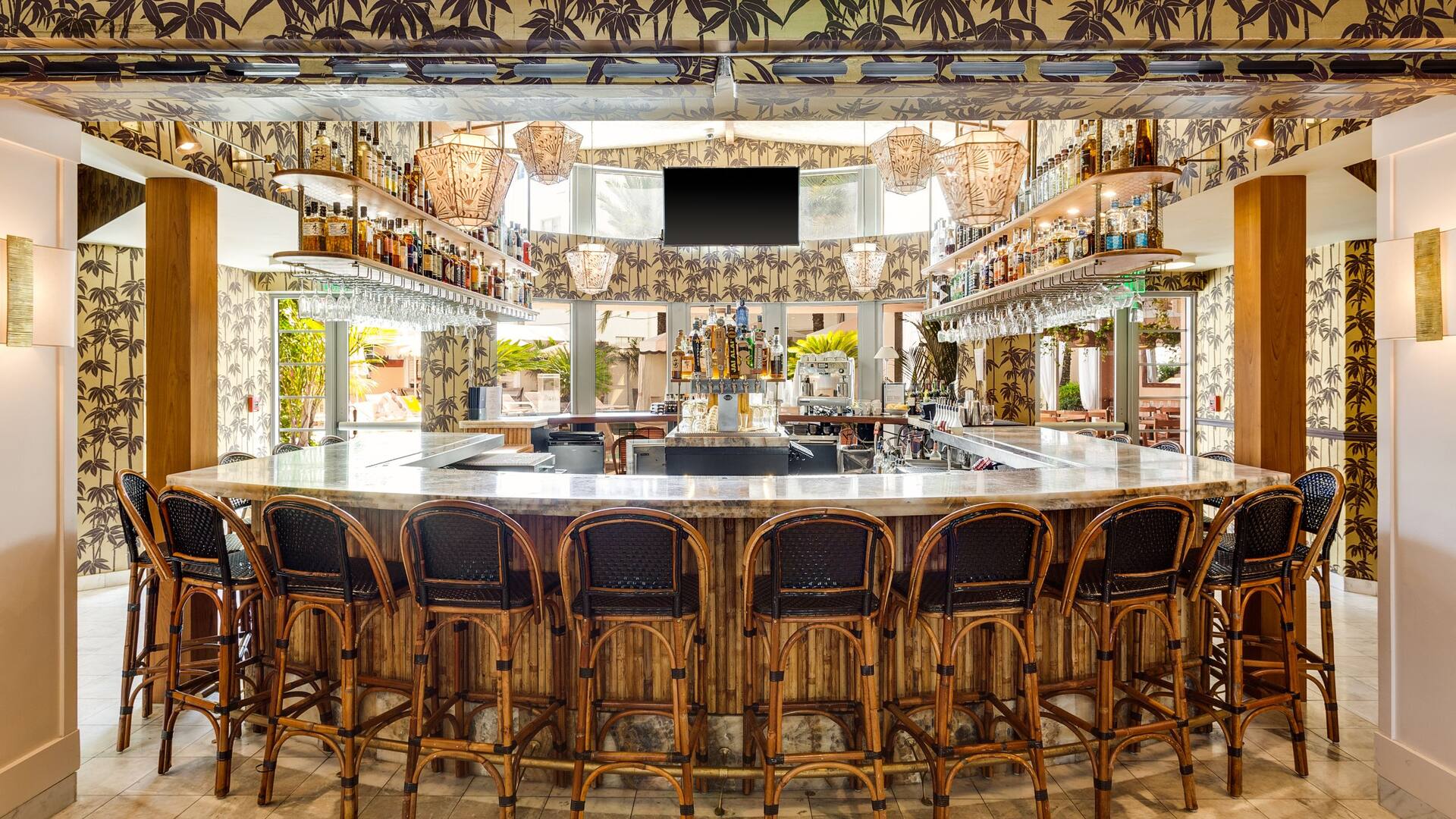 Lobby Bar